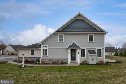 221 SAWGRASS DRIVE MILLERSVILLE PA 17551