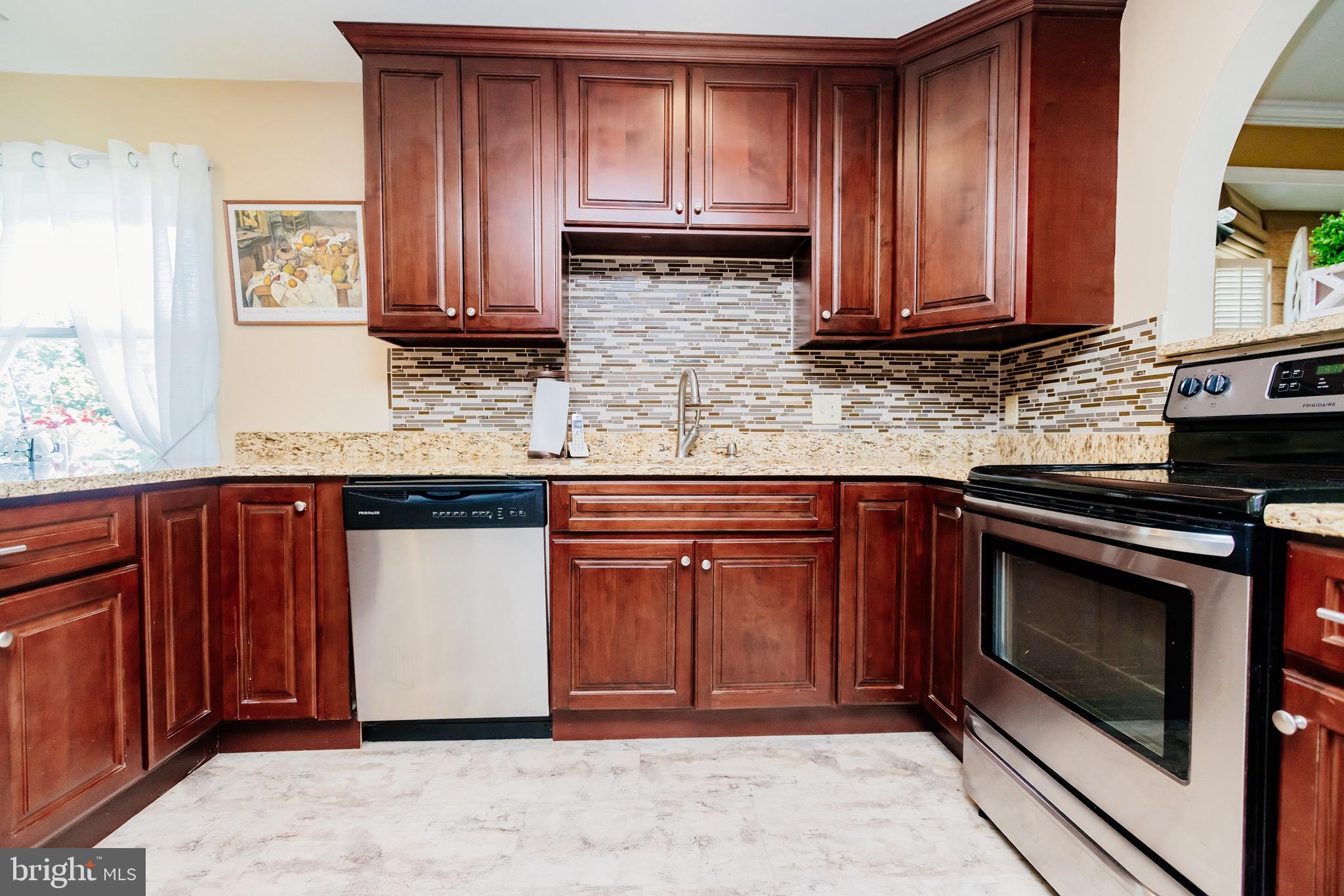 243 PINEWOOD DRIVE
