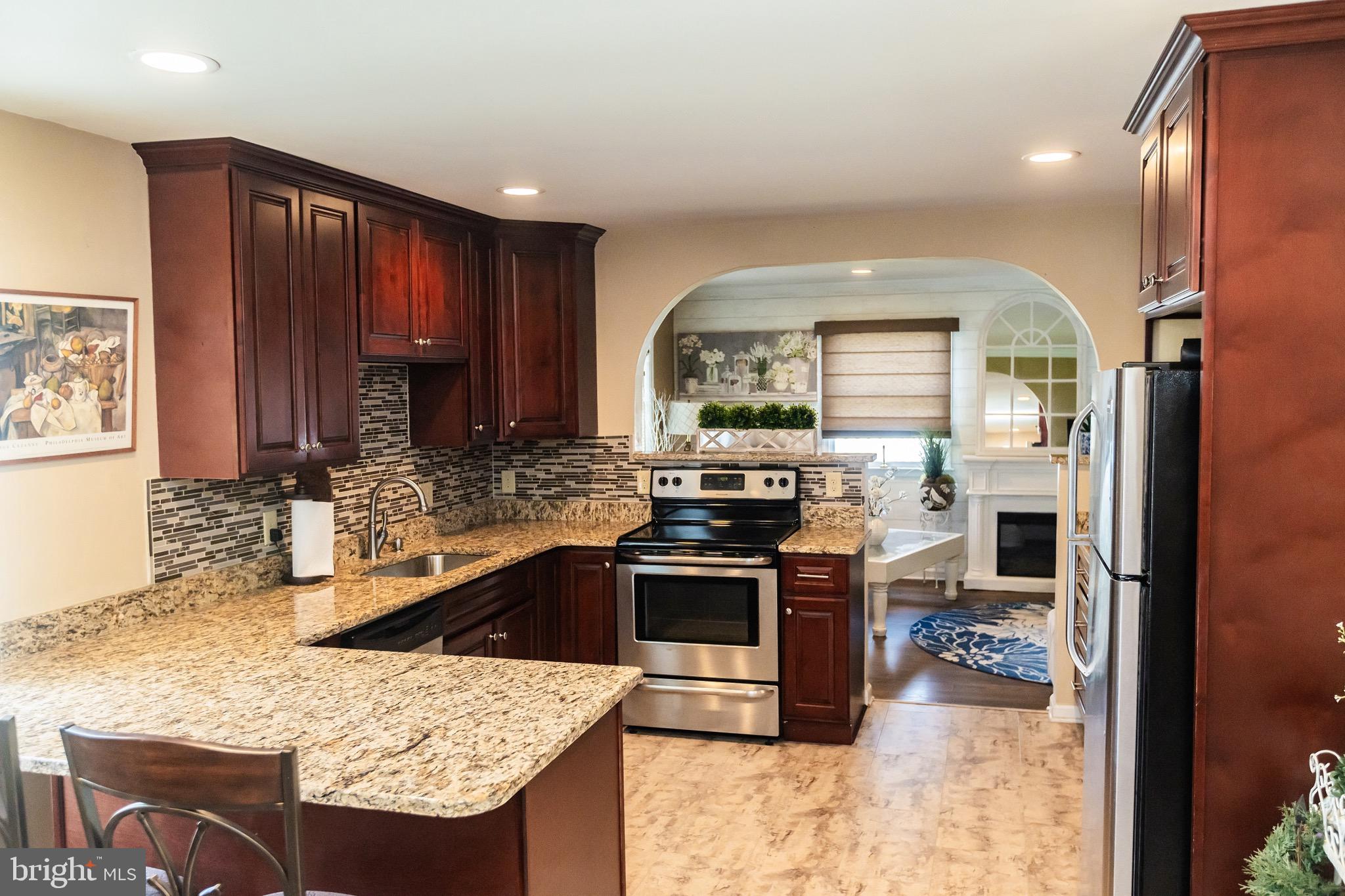 243 PINEWOOD DRIVE
