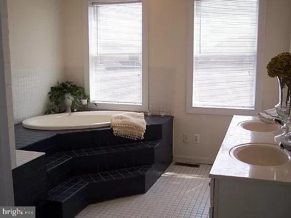 CANTON - Residential Lease