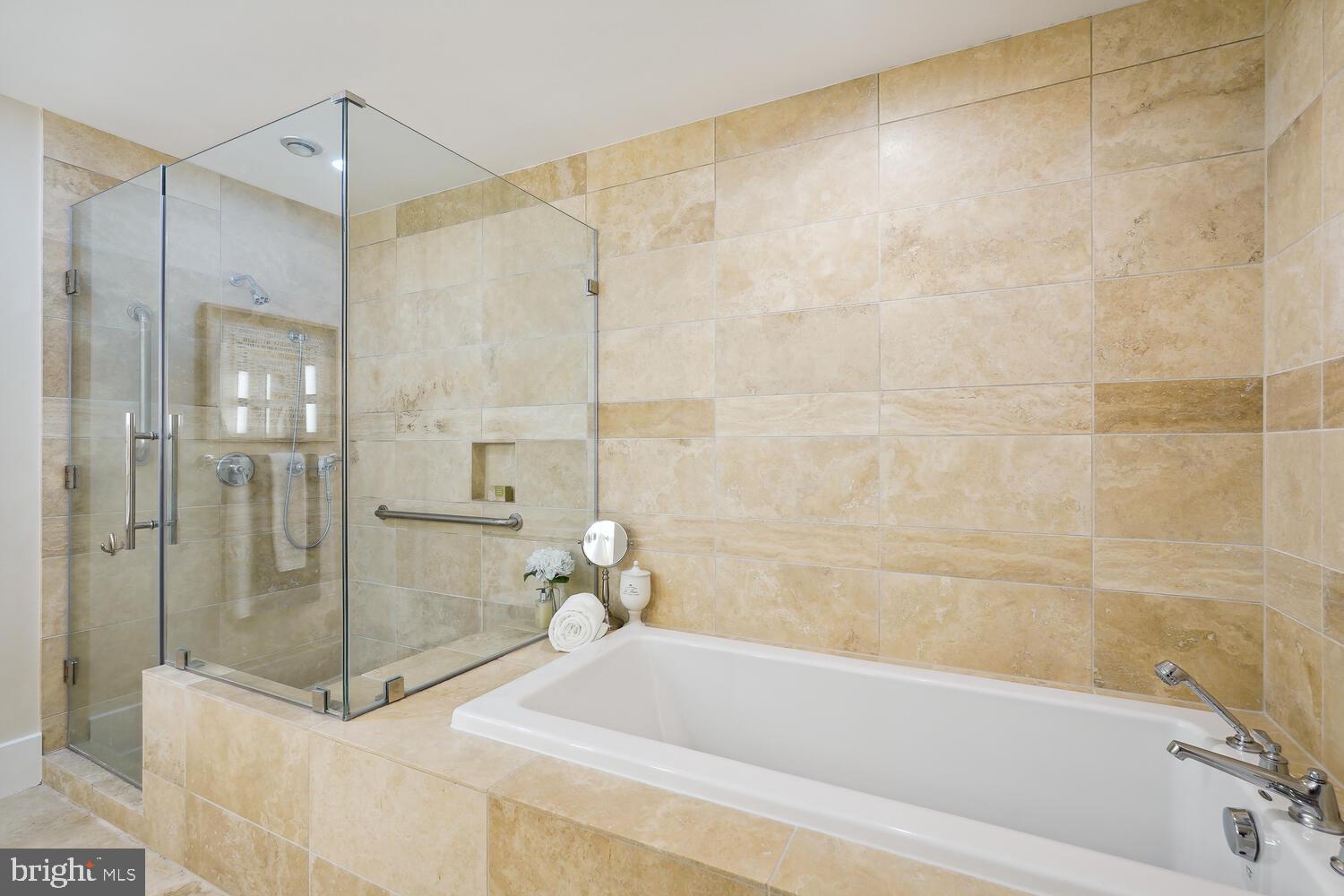 THE ORONOCO - Residential