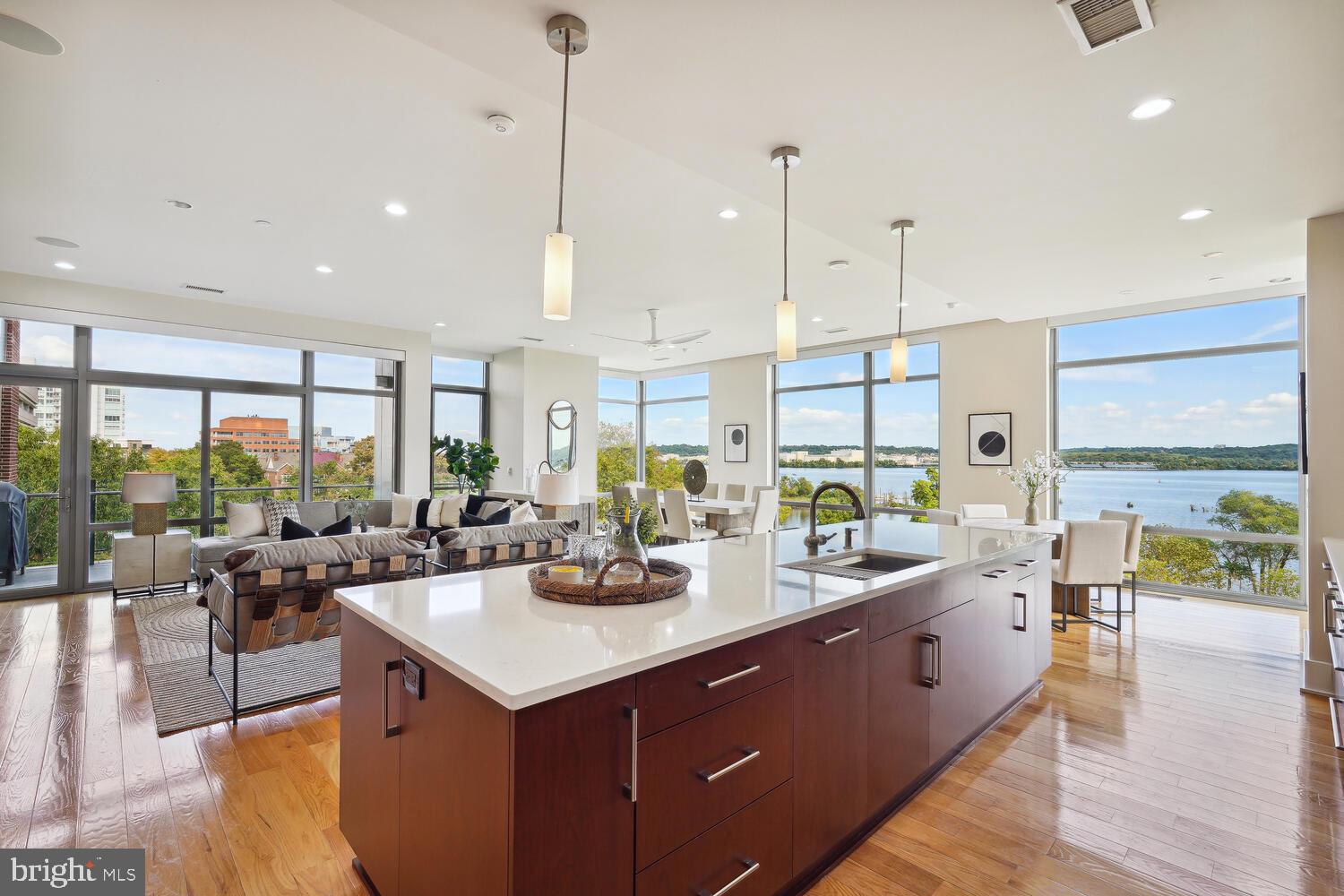 THE ORONOCO - Residential