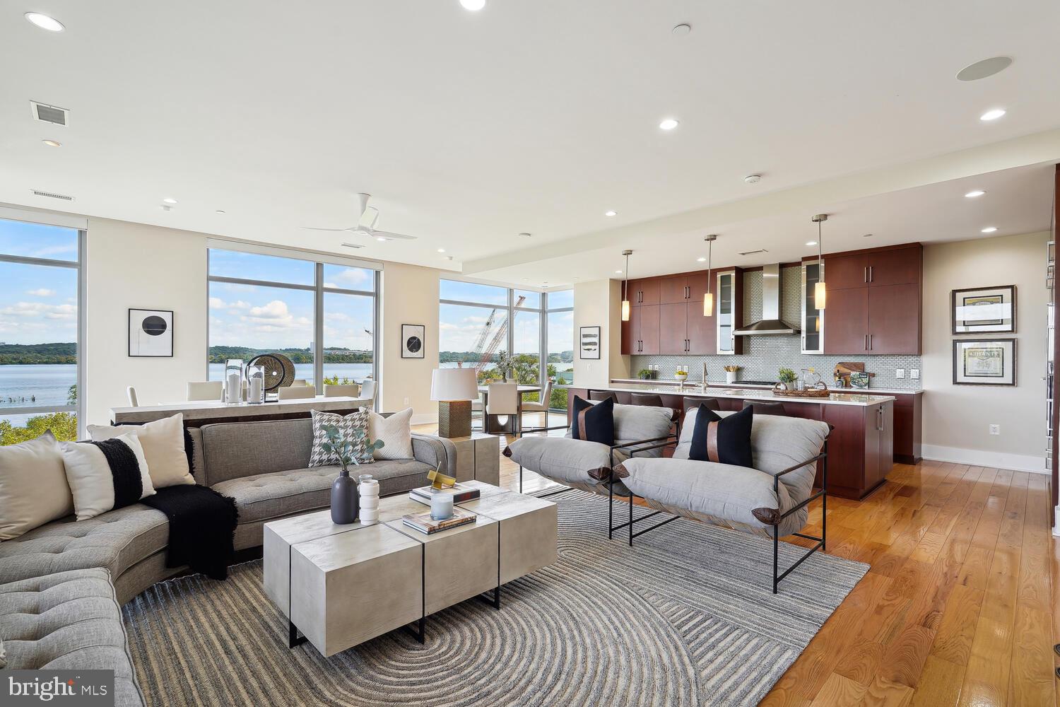 THE ORONOCO - Residential