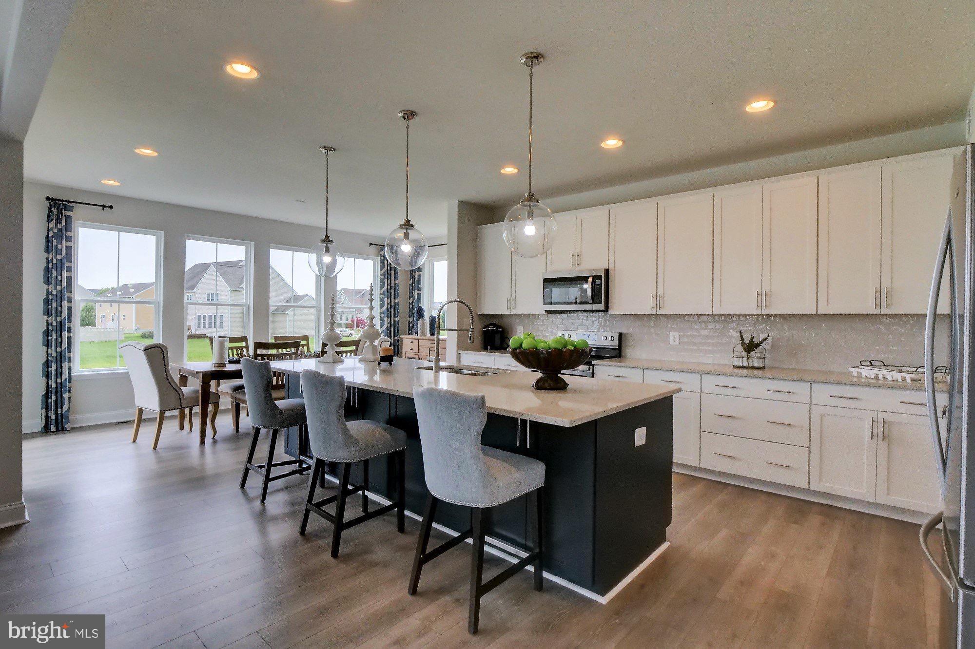 17601 KIRK LANE