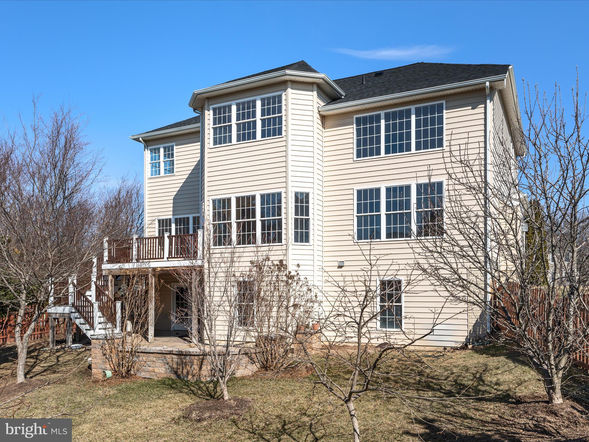 TWIN LAKE OVERLOOK - Residential