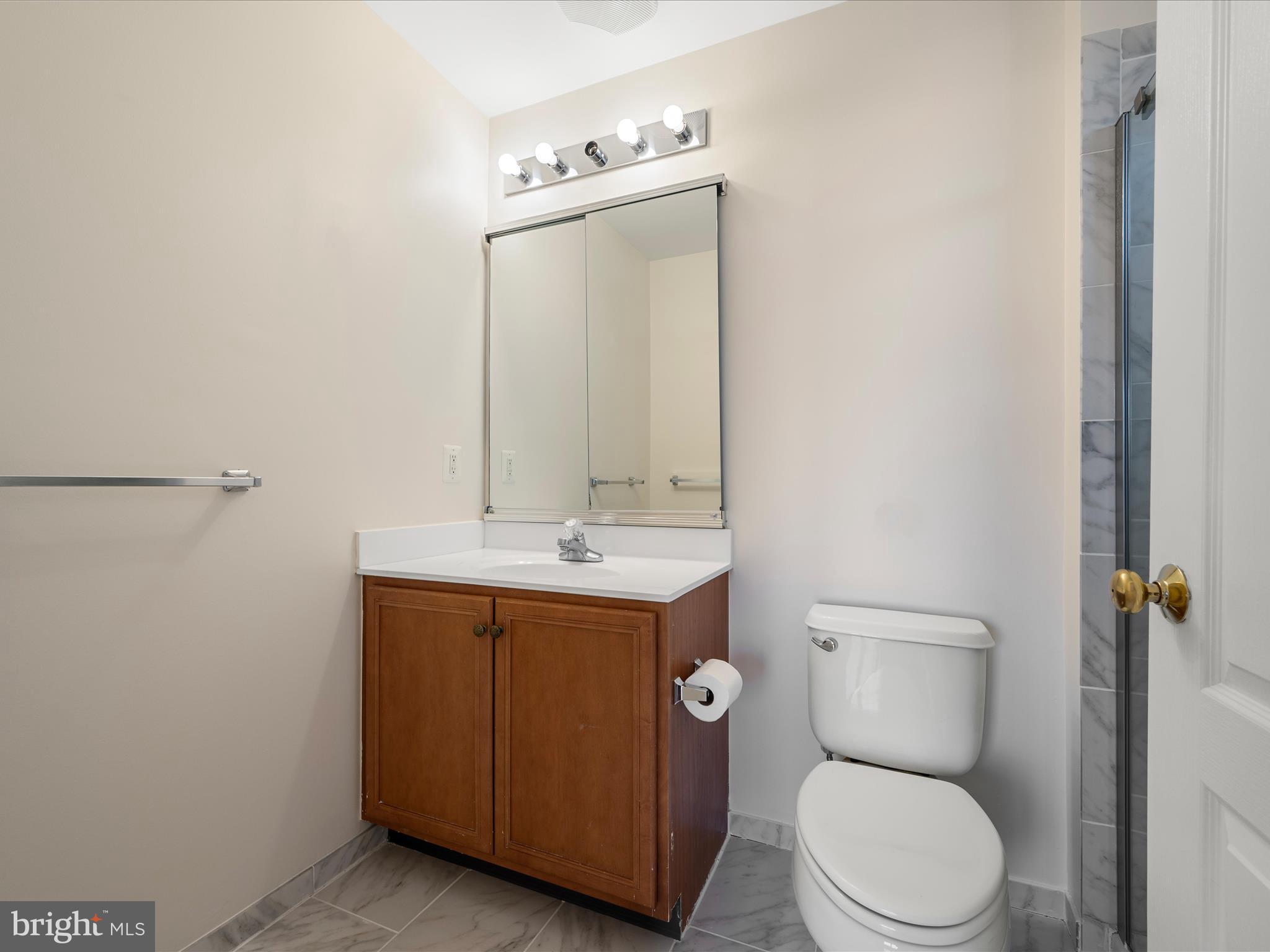 TWIN LAKE OVERLOOK - Residential