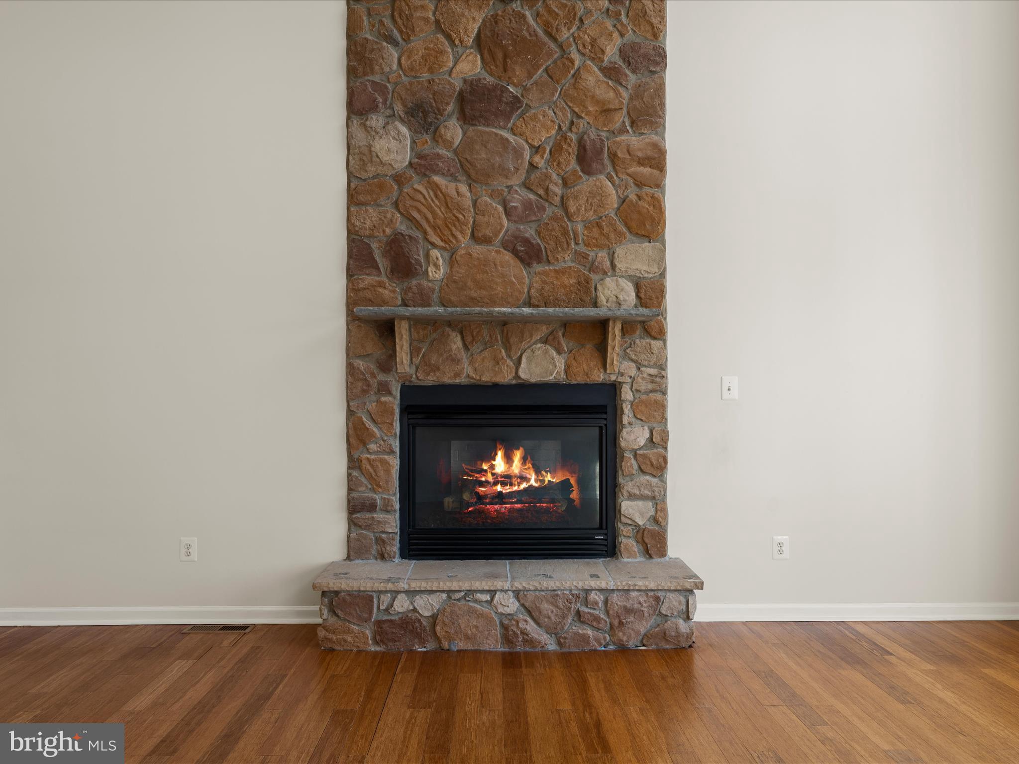 TWIN LAKE OVERLOOK - Residential