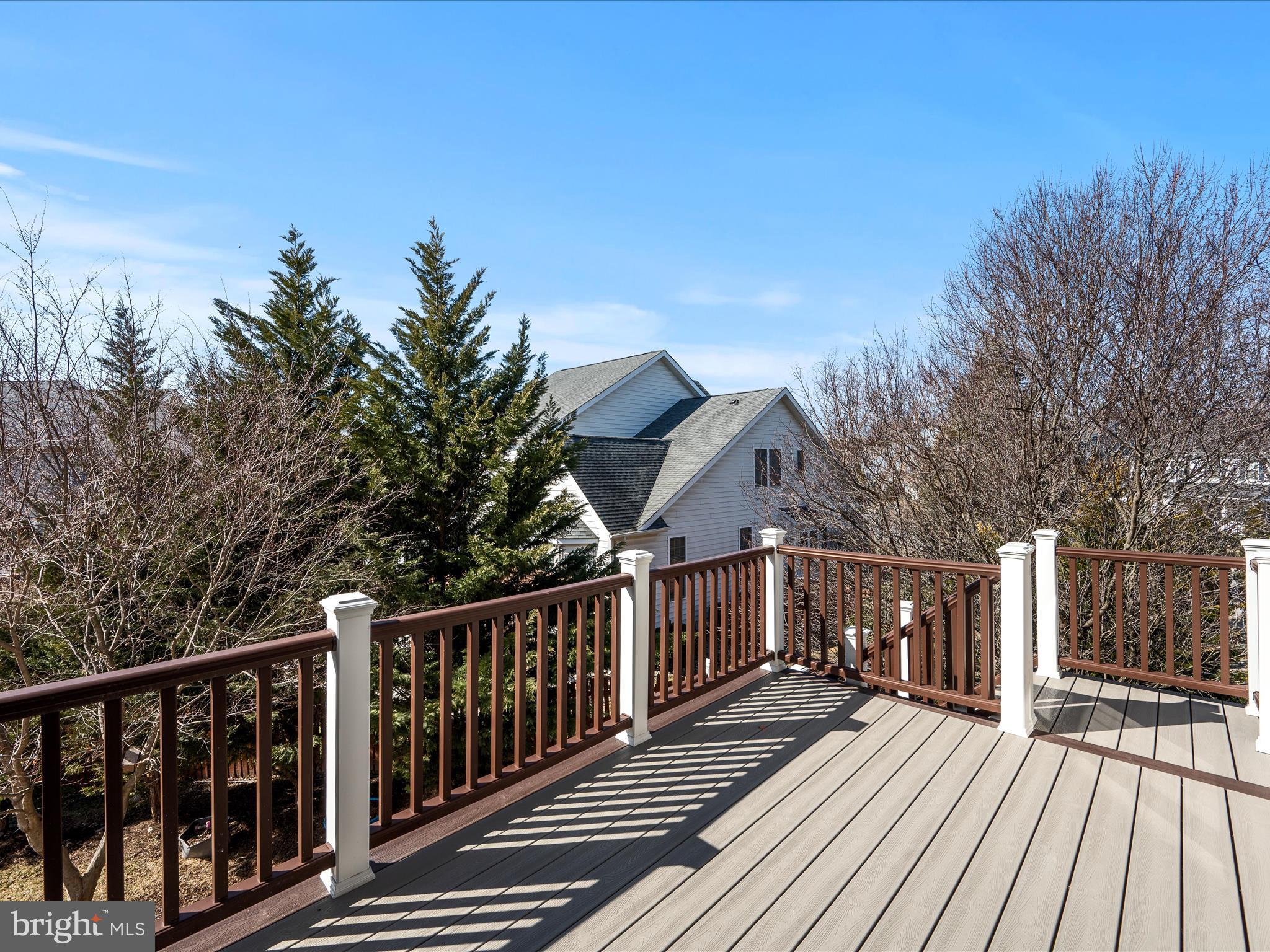 TWIN LAKE OVERLOOK - Residential