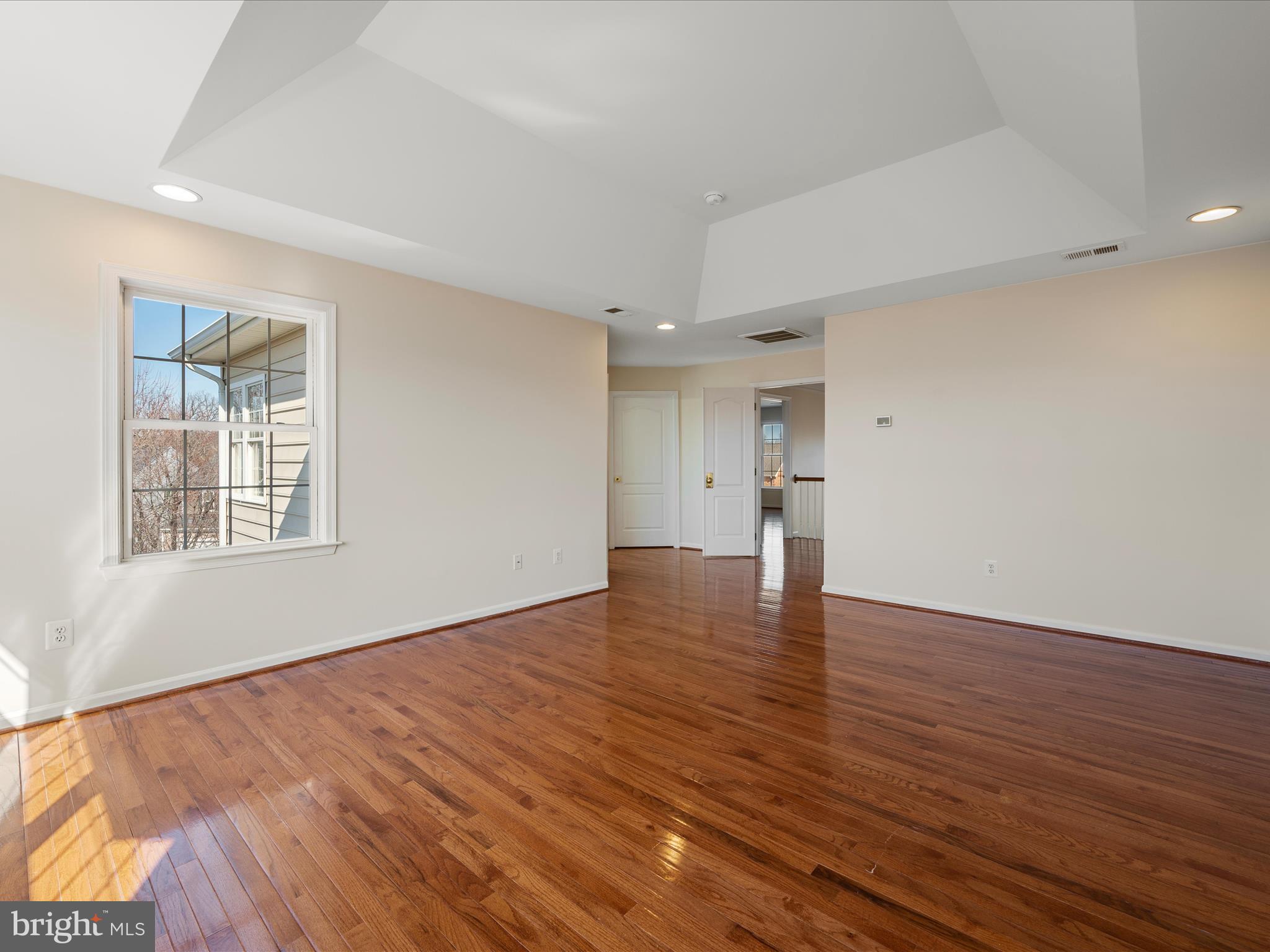 TWIN LAKE OVERLOOK - Residential