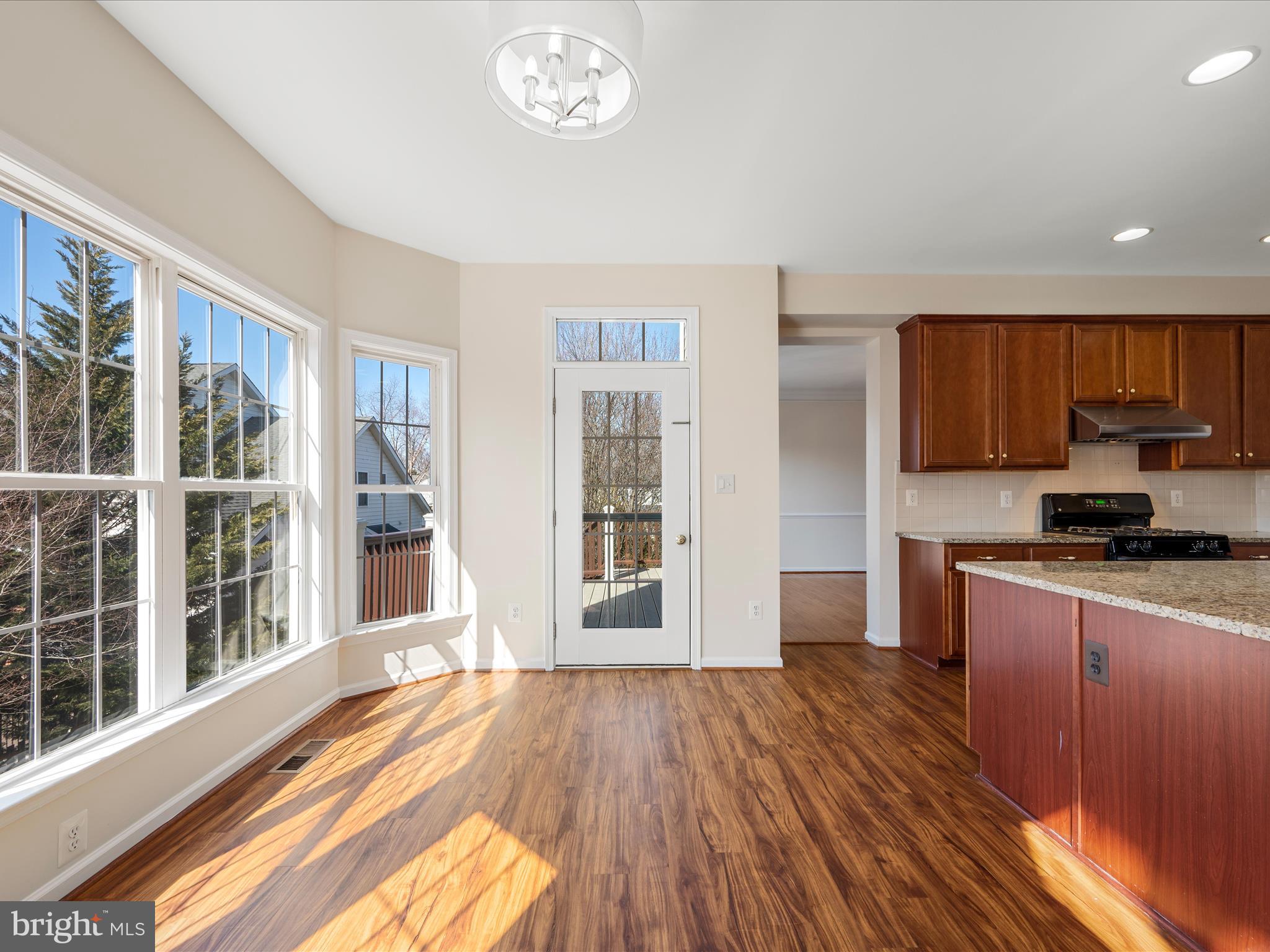 TWIN LAKE OVERLOOK - Residential