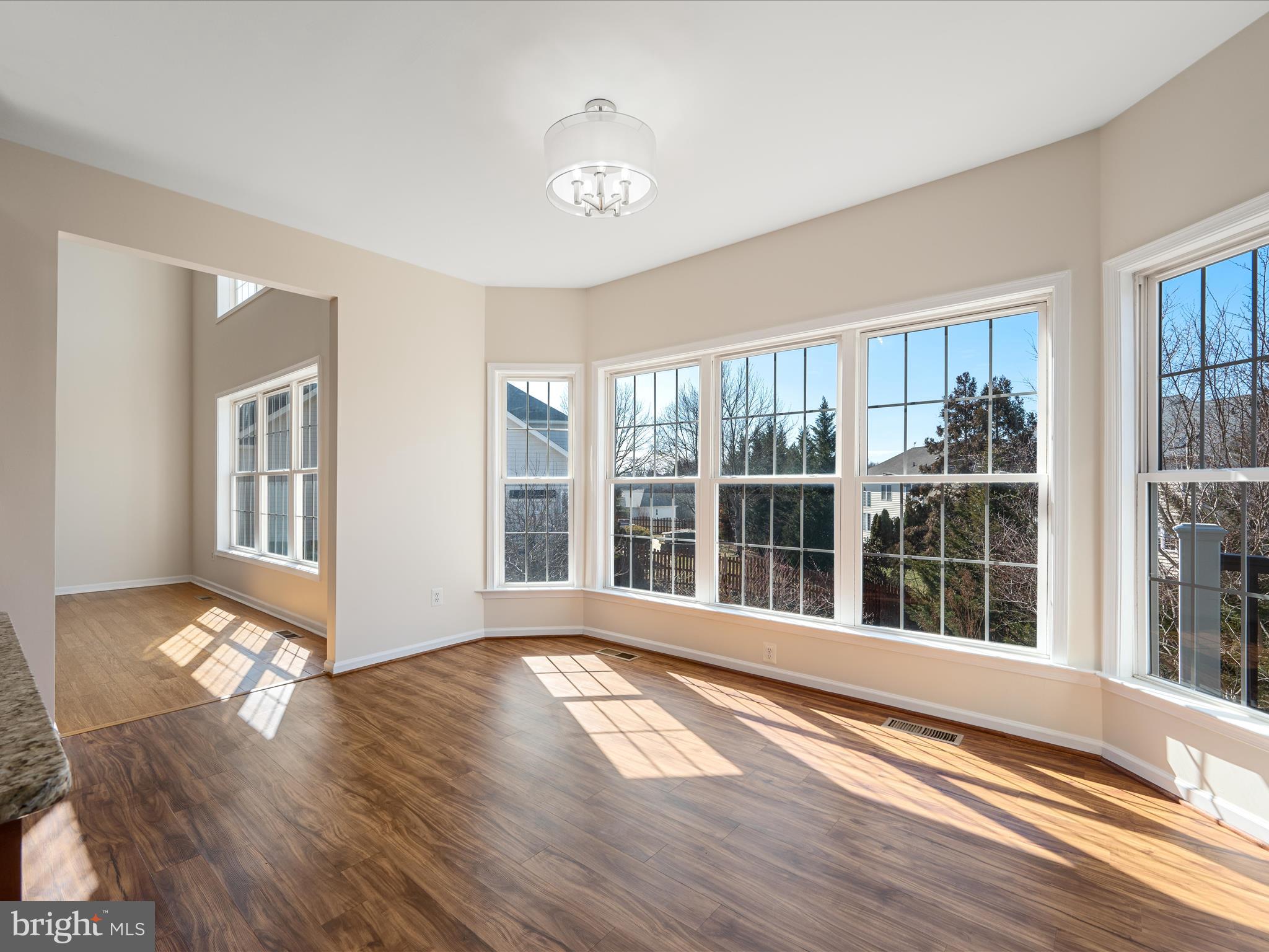 TWIN LAKE OVERLOOK - Residential