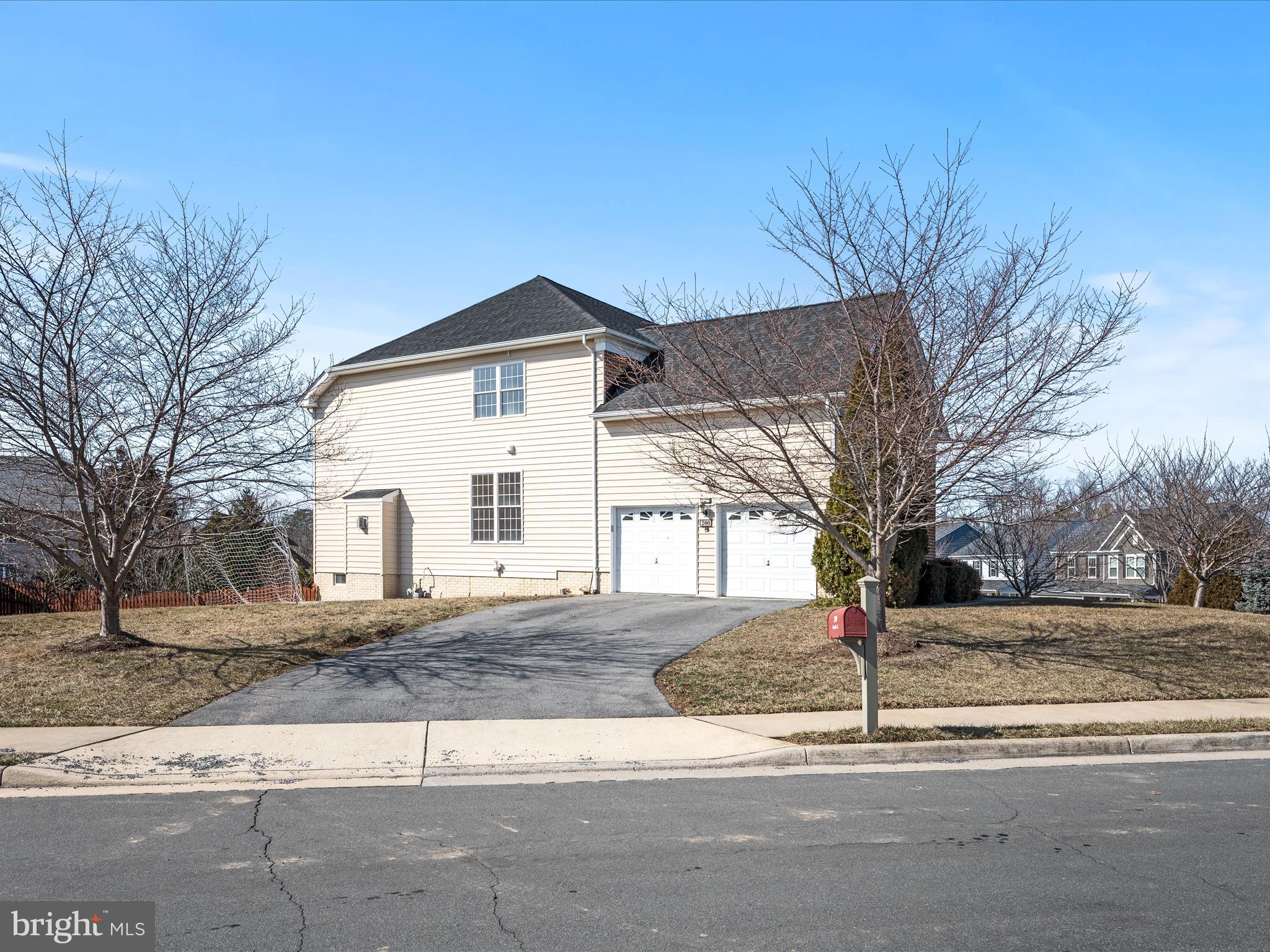TWIN LAKE OVERLOOK - Residential