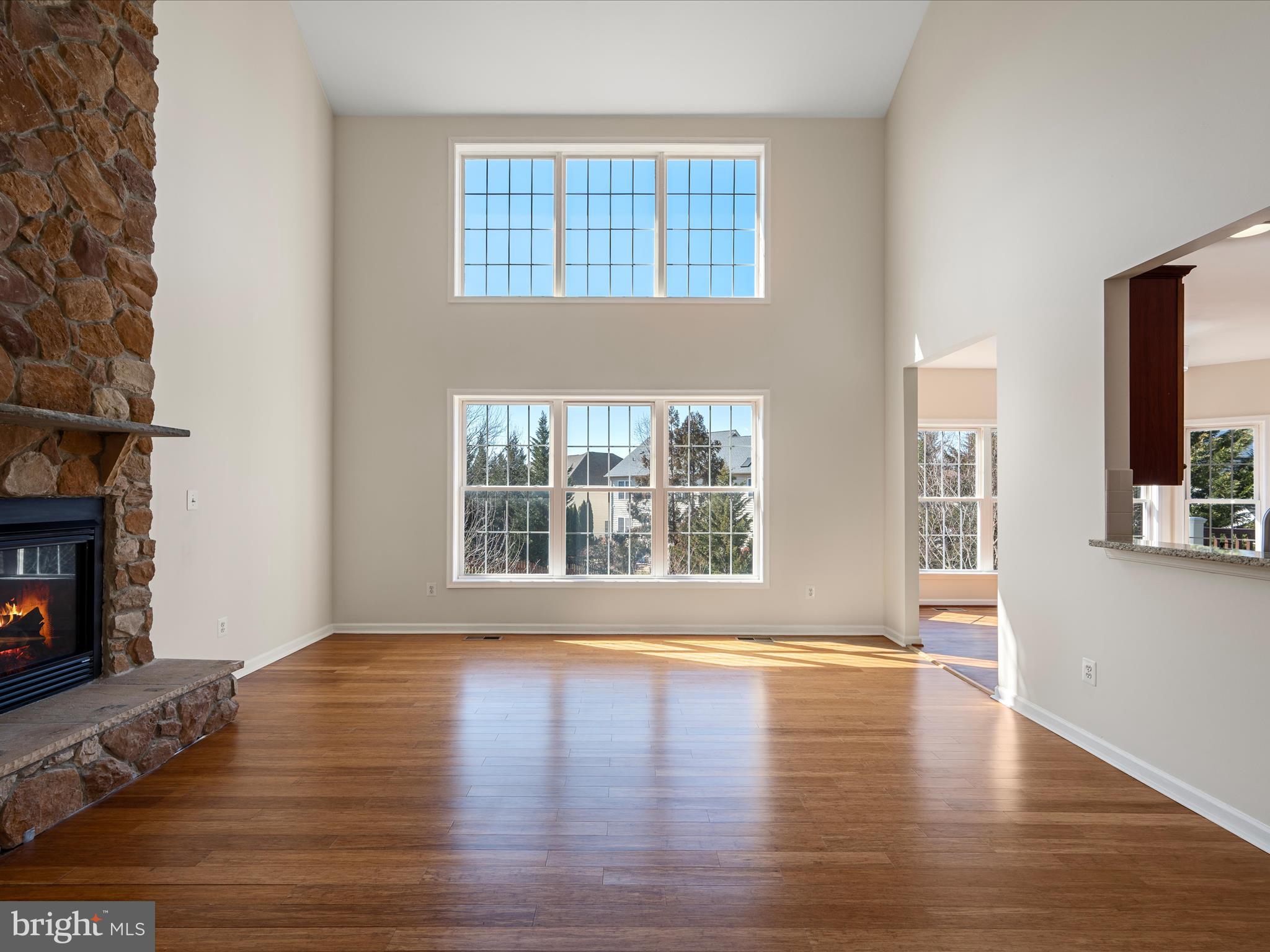 TWIN LAKE OVERLOOK - Residential