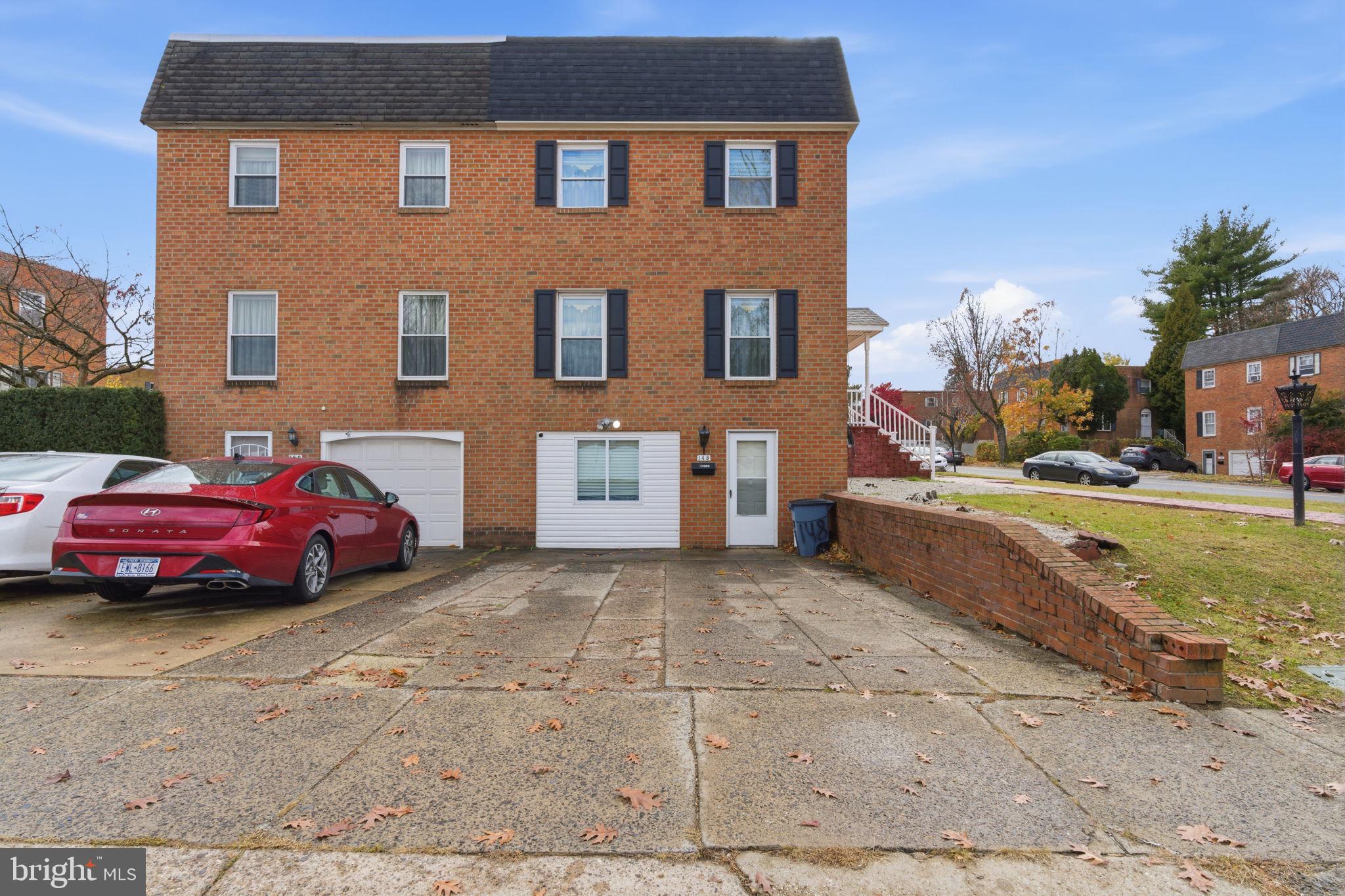 SOMERTON - Residential