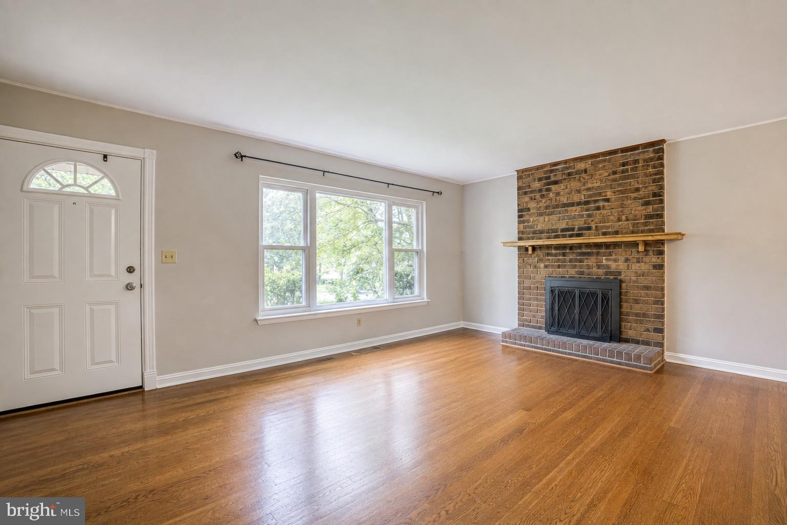 873 BLUE JAY ROAD