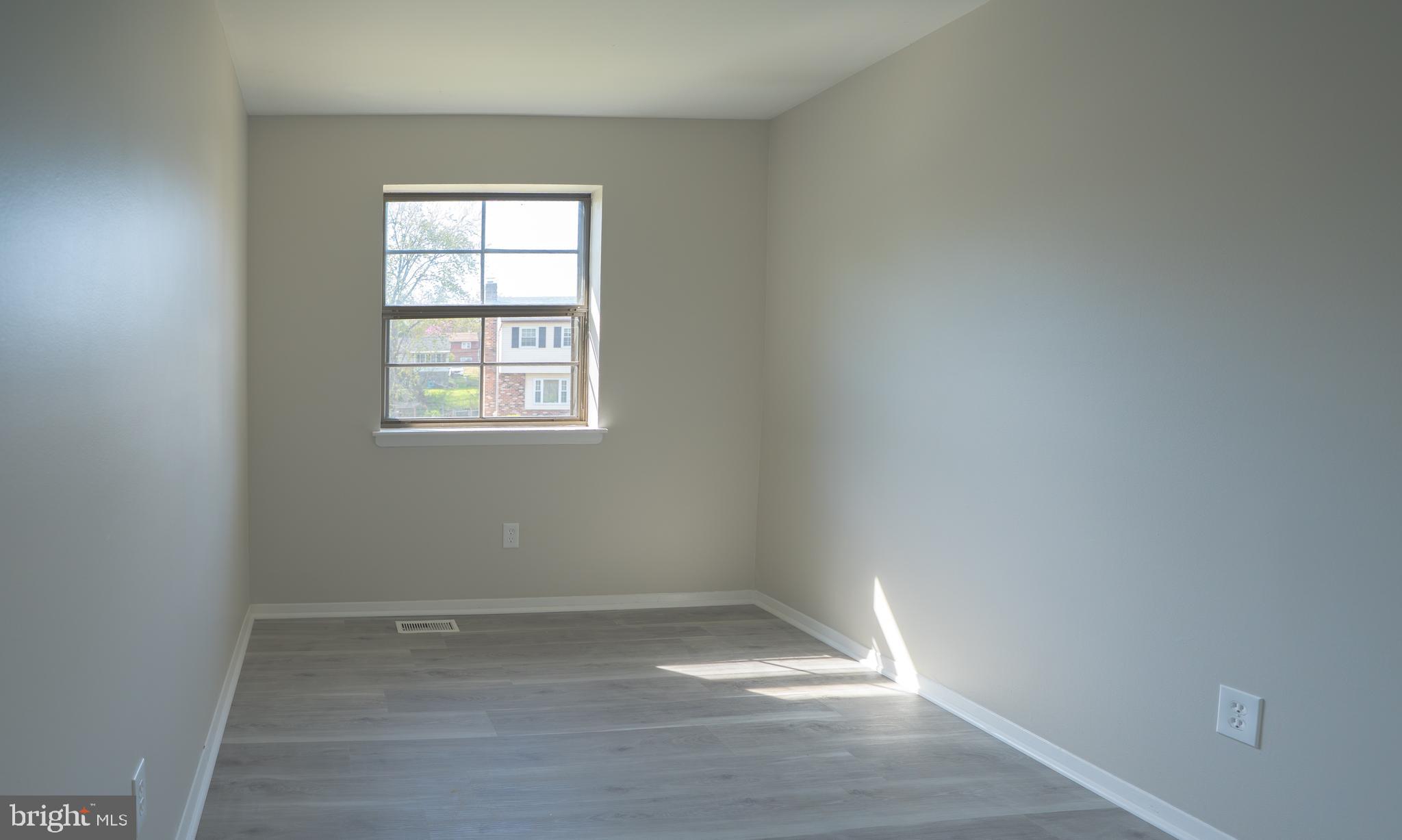 UPTON VILLAGE NORTH - Residential