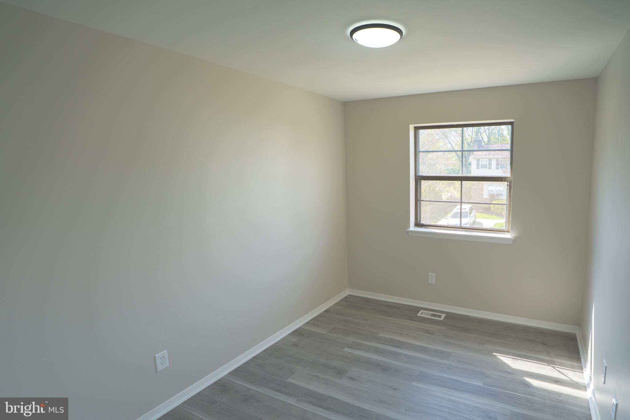 UPTON VILLAGE NORTH - Residential