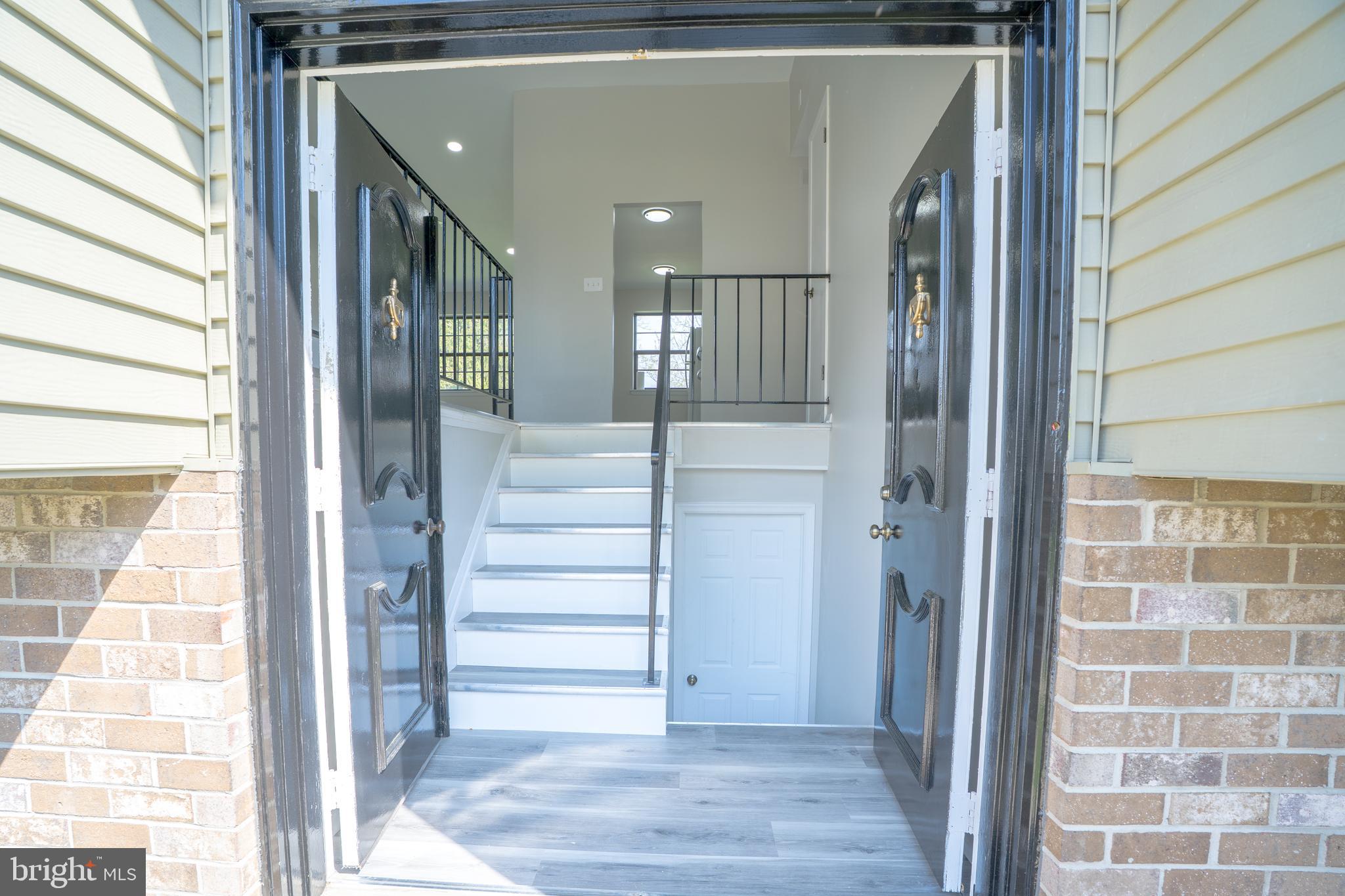 UPTON VILLAGE NORTH - Residential