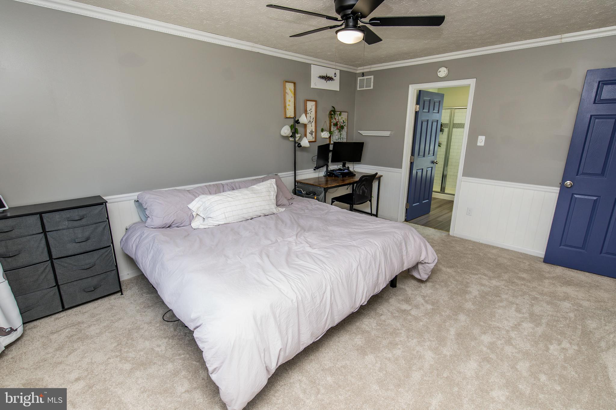 SEVEN OAKS - Residential