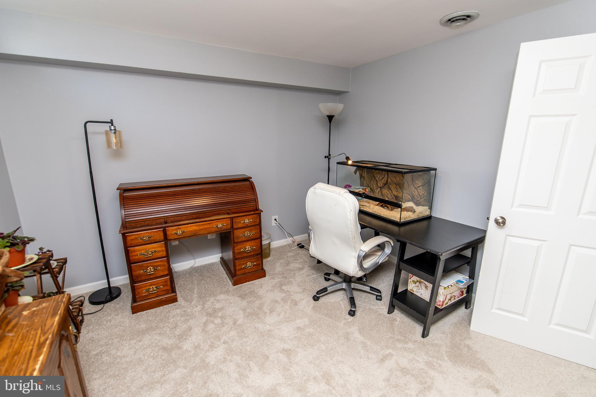 SEVEN OAKS - Residential