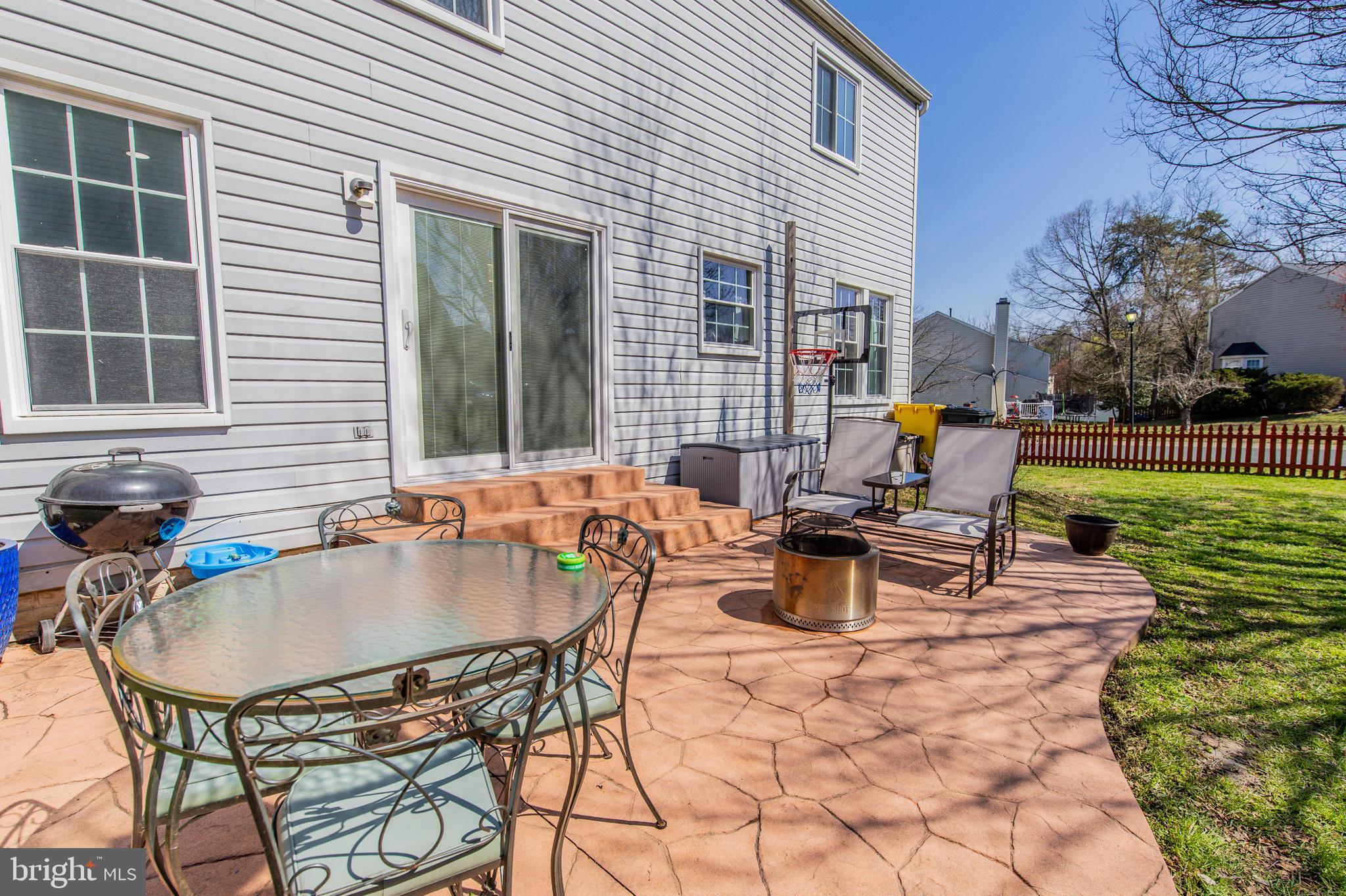 SEVEN OAKS - Residential