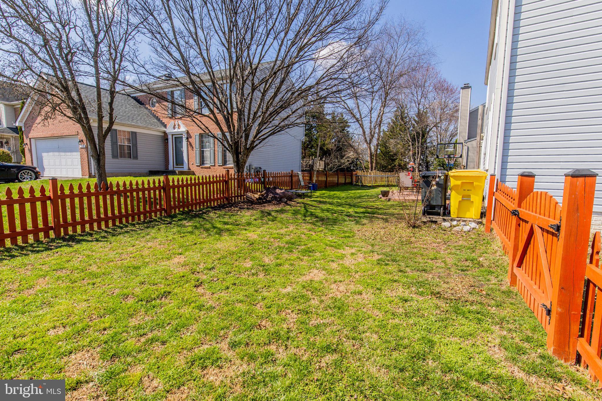 SEVEN OAKS - Residential