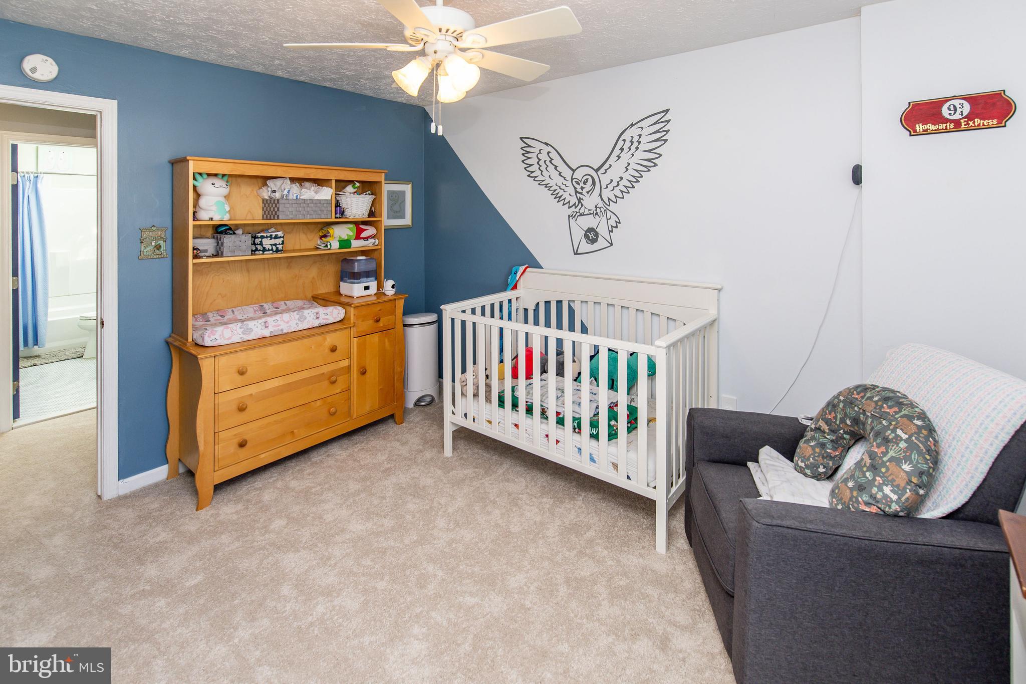 SEVEN OAKS - Residential