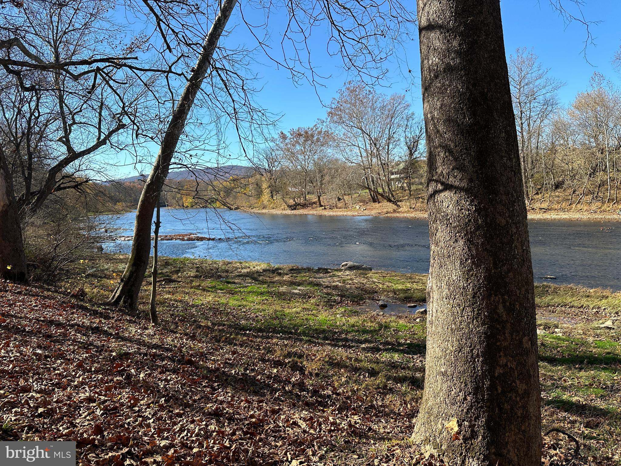 FRENCHS NECK EAST - Land