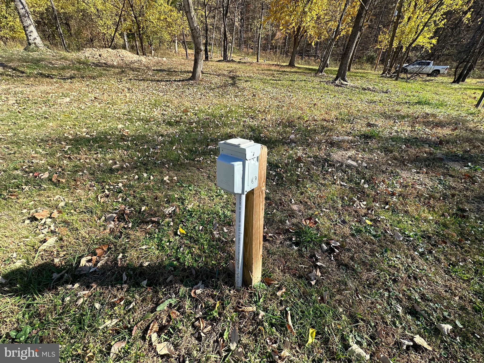 FRENCHS NECK EAST - Land