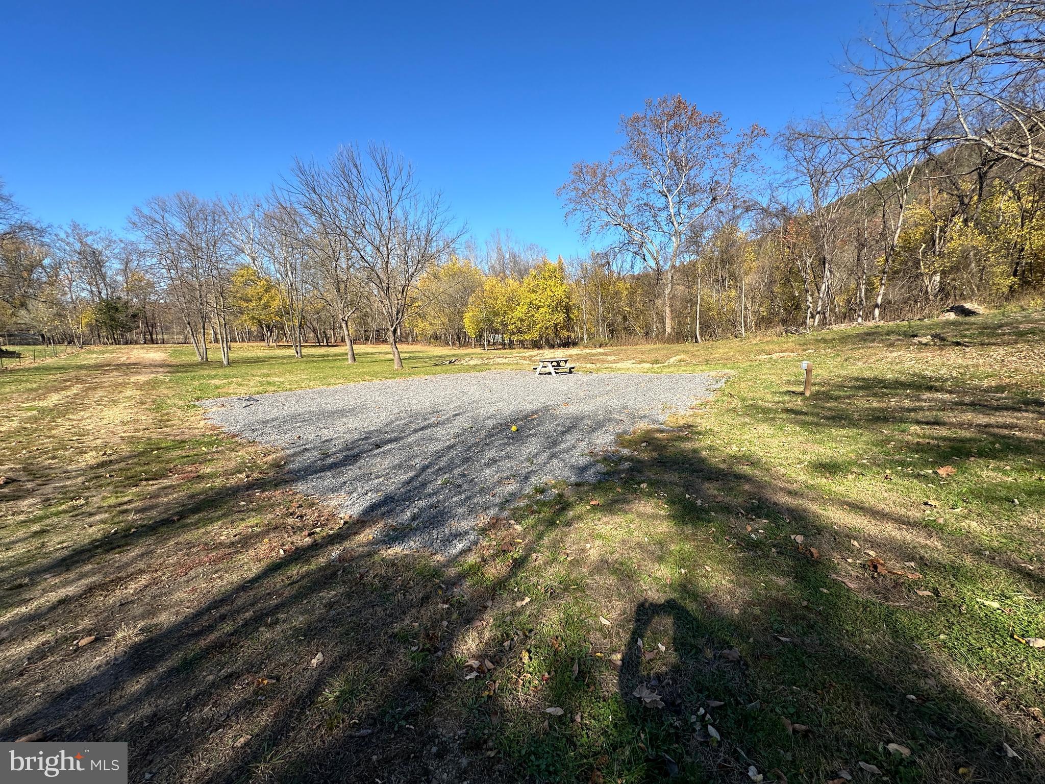FRENCHS NECK EAST - Land