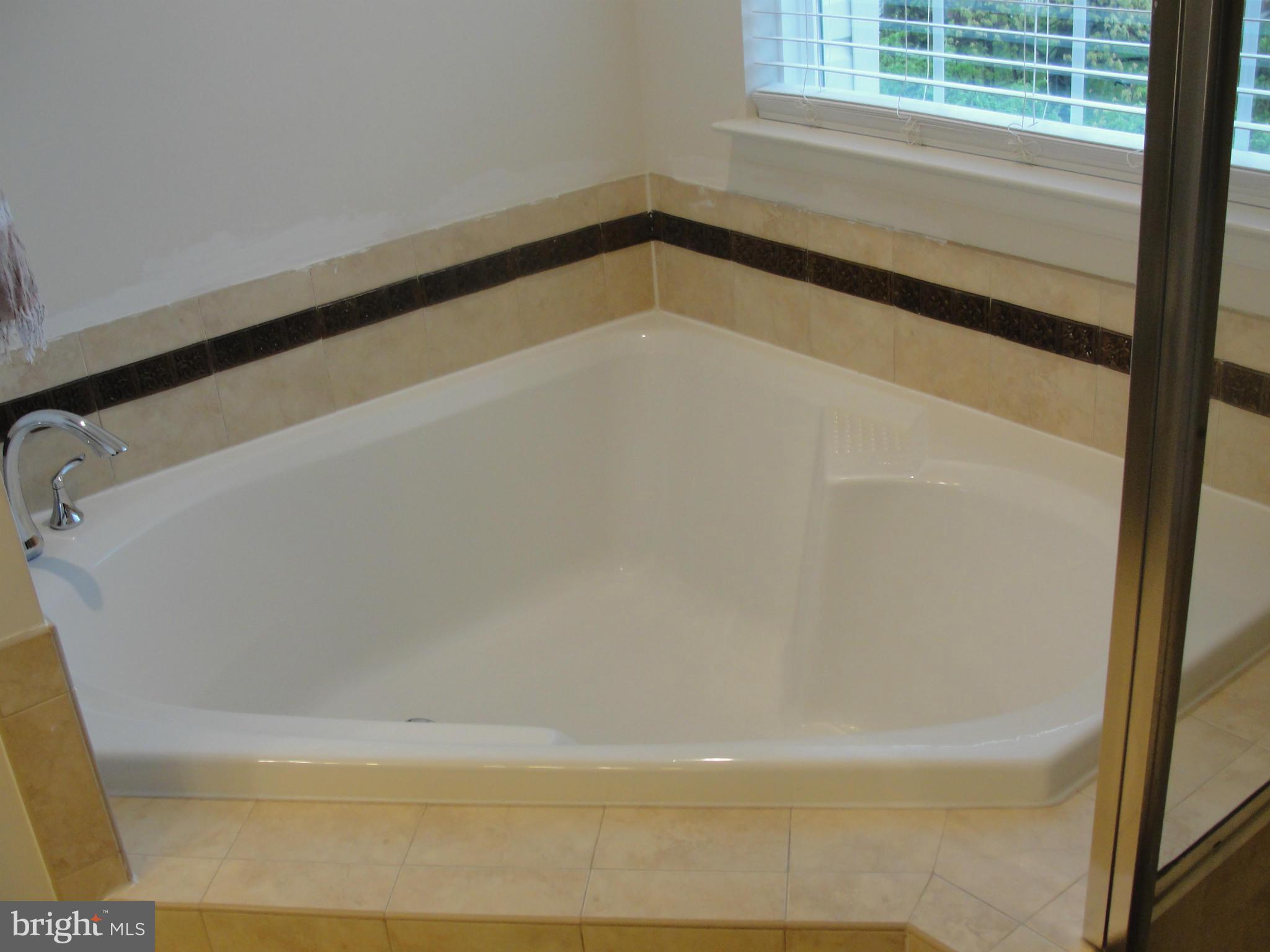 BRAMBLETON LANDBAY 2 - Residential Lease