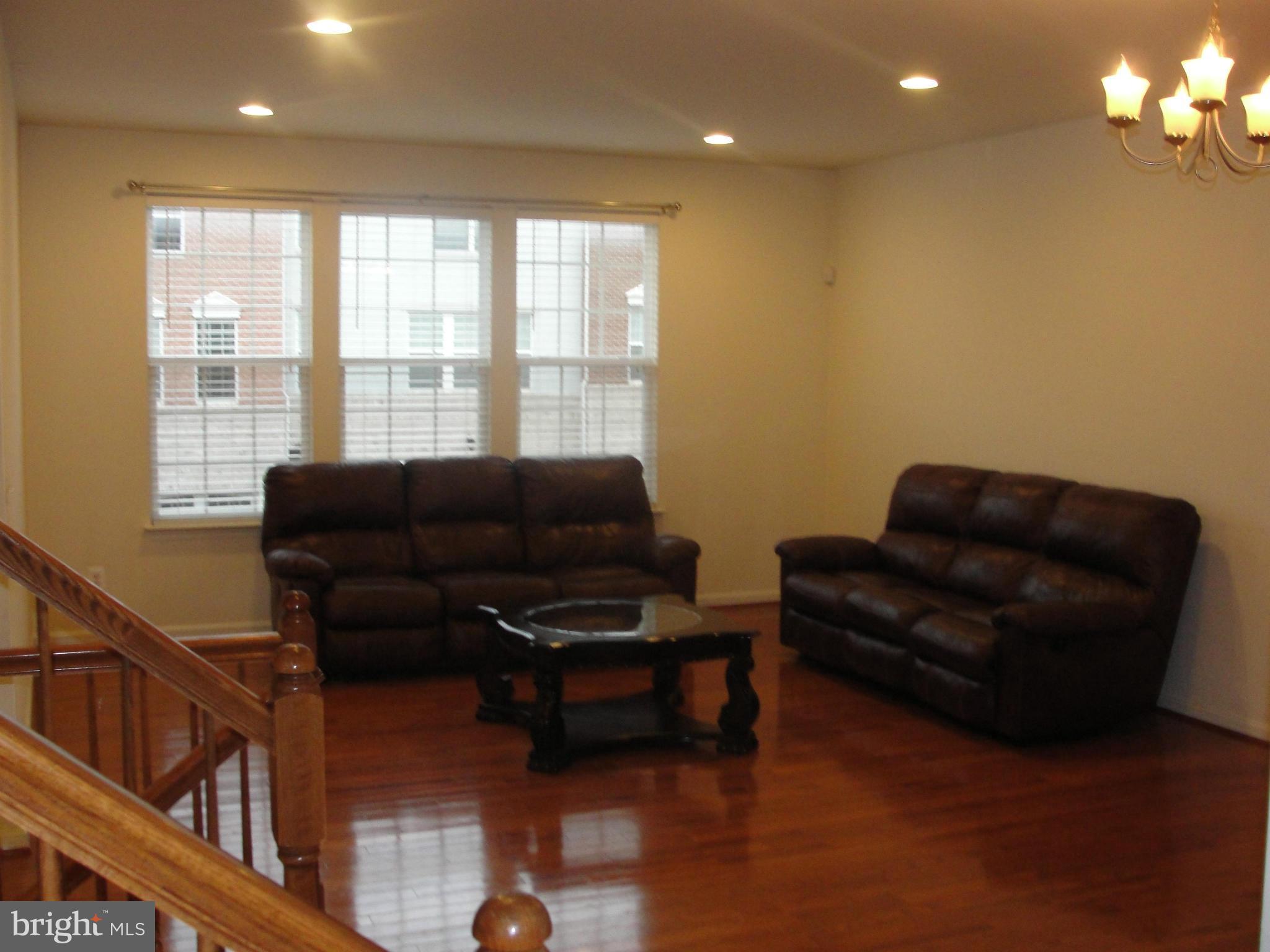 BRAMBLETON LANDBAY 2 - Residential Lease