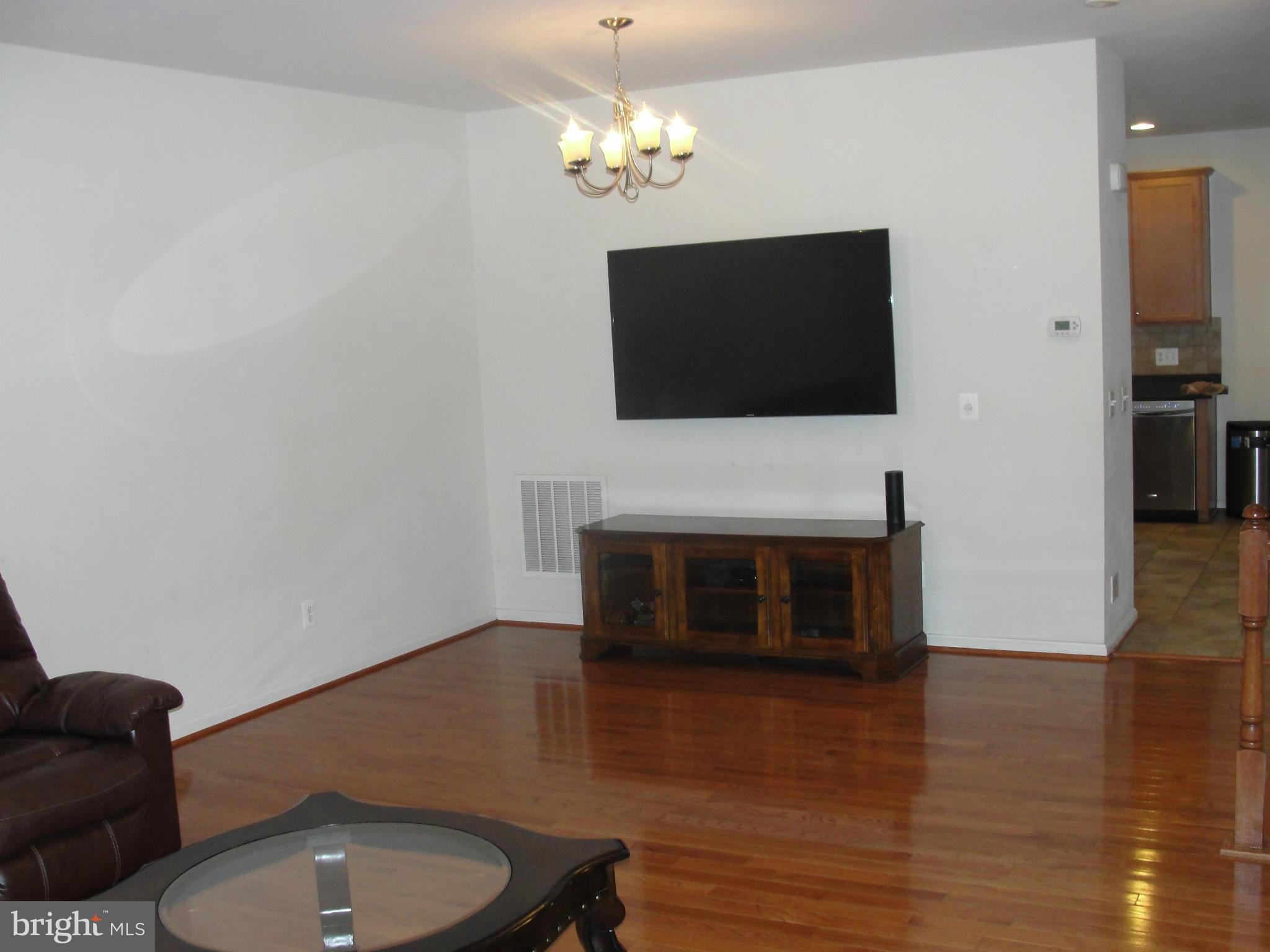 BRAMBLETON LANDBAY 2 - Residential Lease