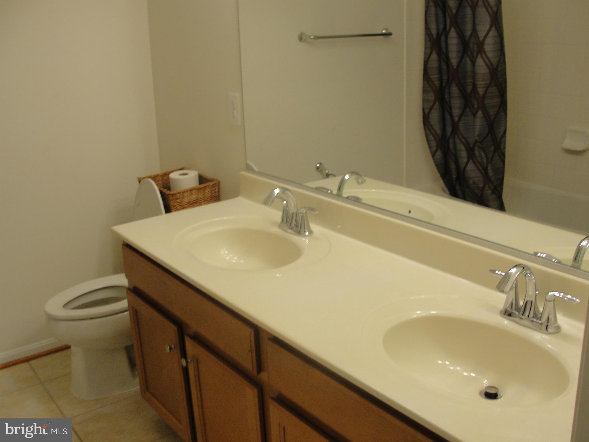 BRAMBLETON LANDBAY 2 - Residential Lease