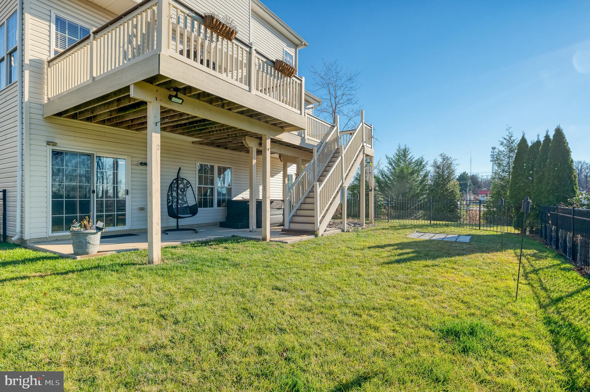 FALLSTON CROSSING - Residential