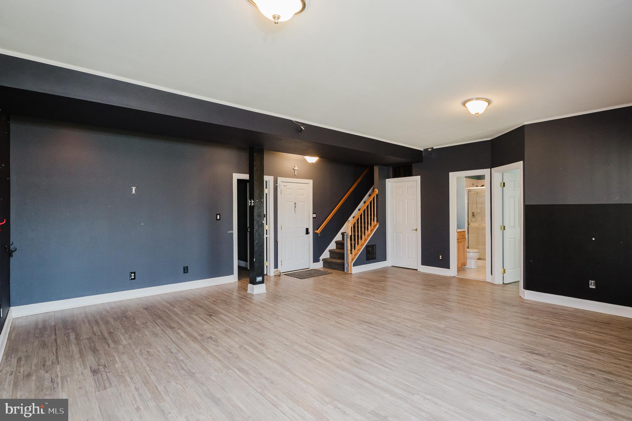 FALLSTON CROSSING - Residential