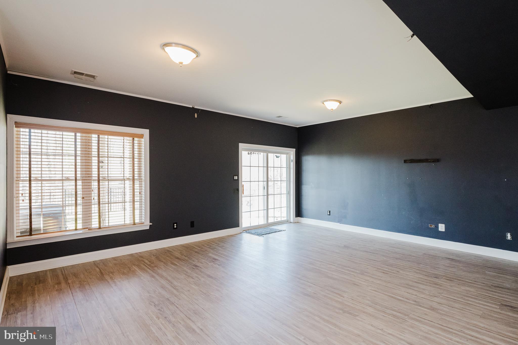 FALLSTON CROSSING - Residential