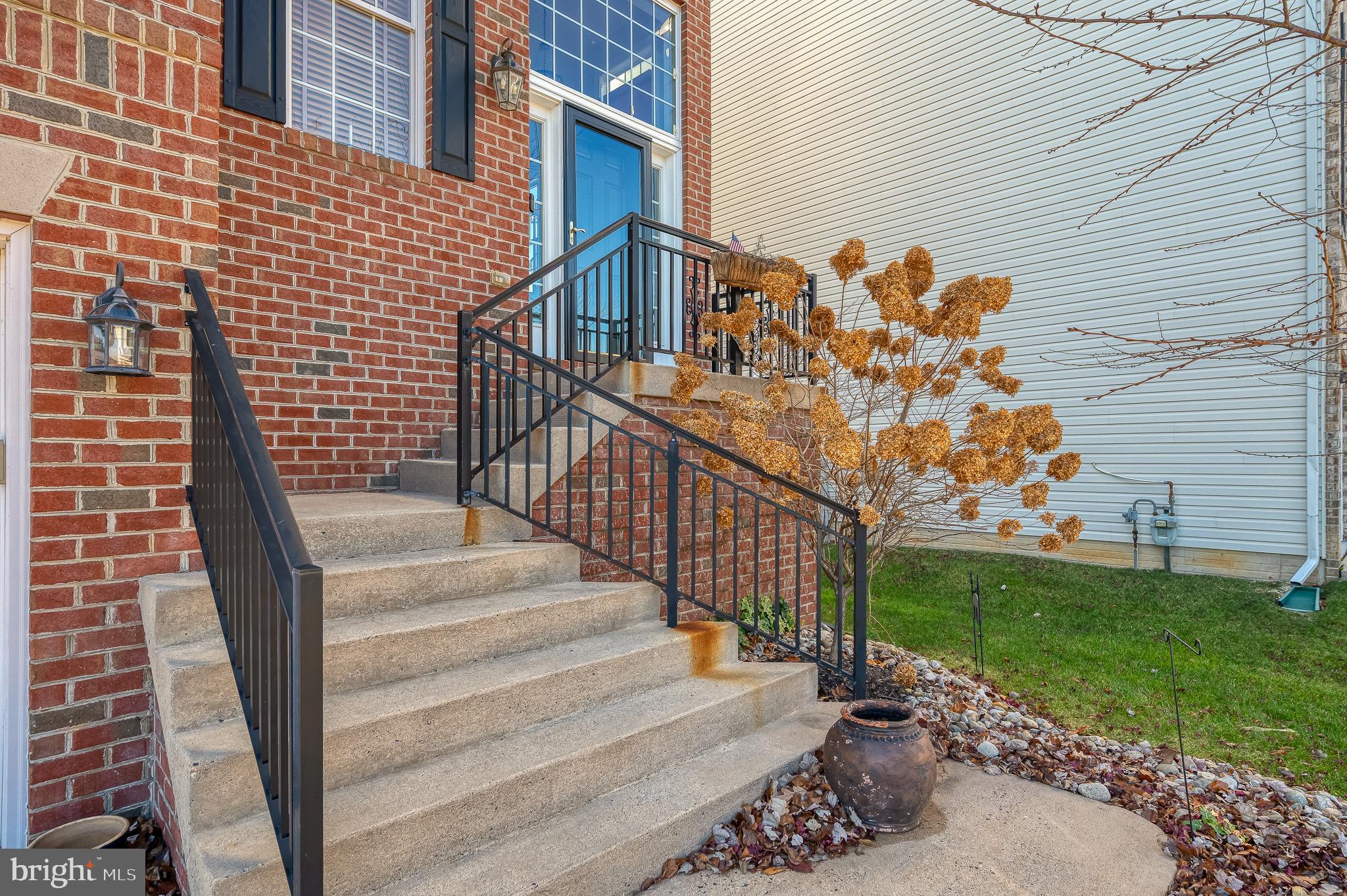 FALLSTON CROSSING - Residential