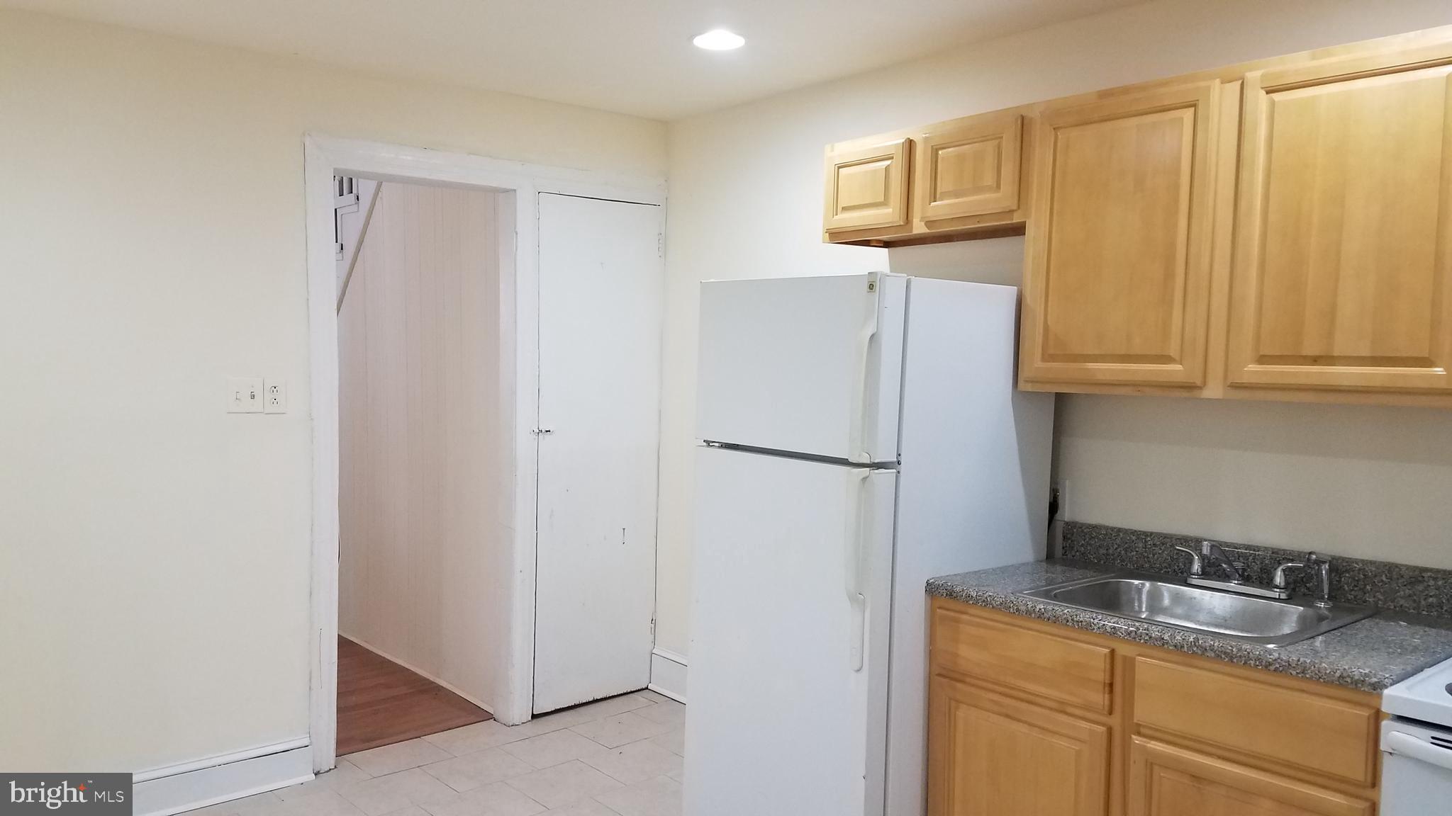 STRAWBERRY MANSION - Residential Lease