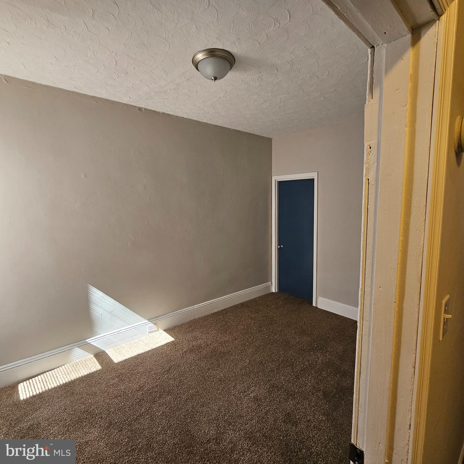 STRAWBERRY MANSION - Residential Lease