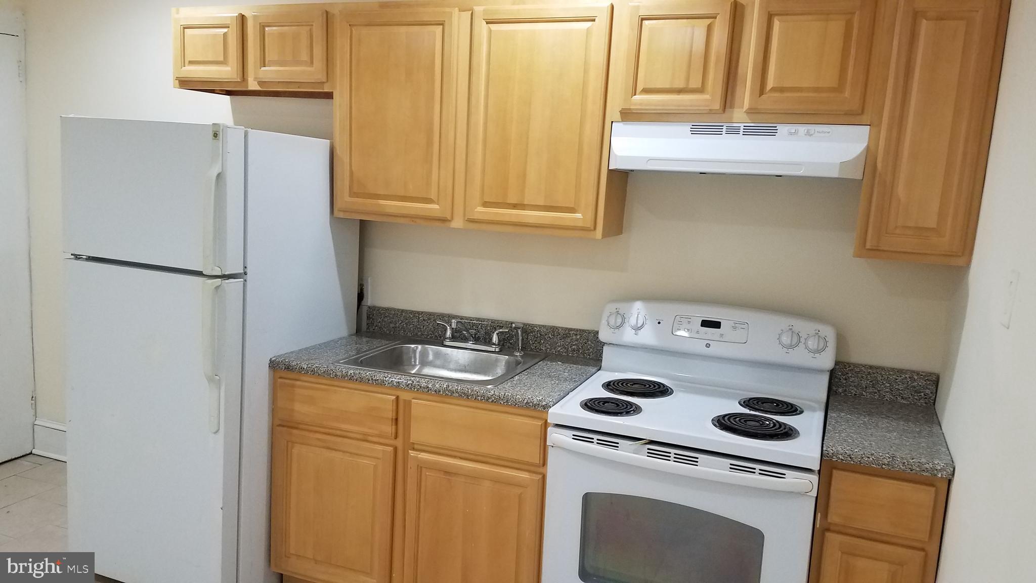 STRAWBERRY MANSION - Residential Lease