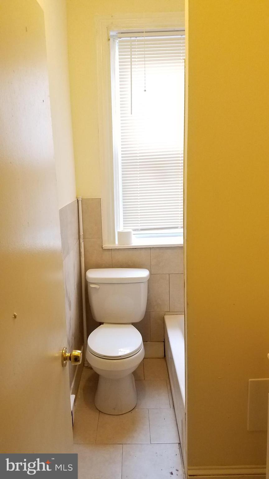 STRAWBERRY MANSION - Residential Lease