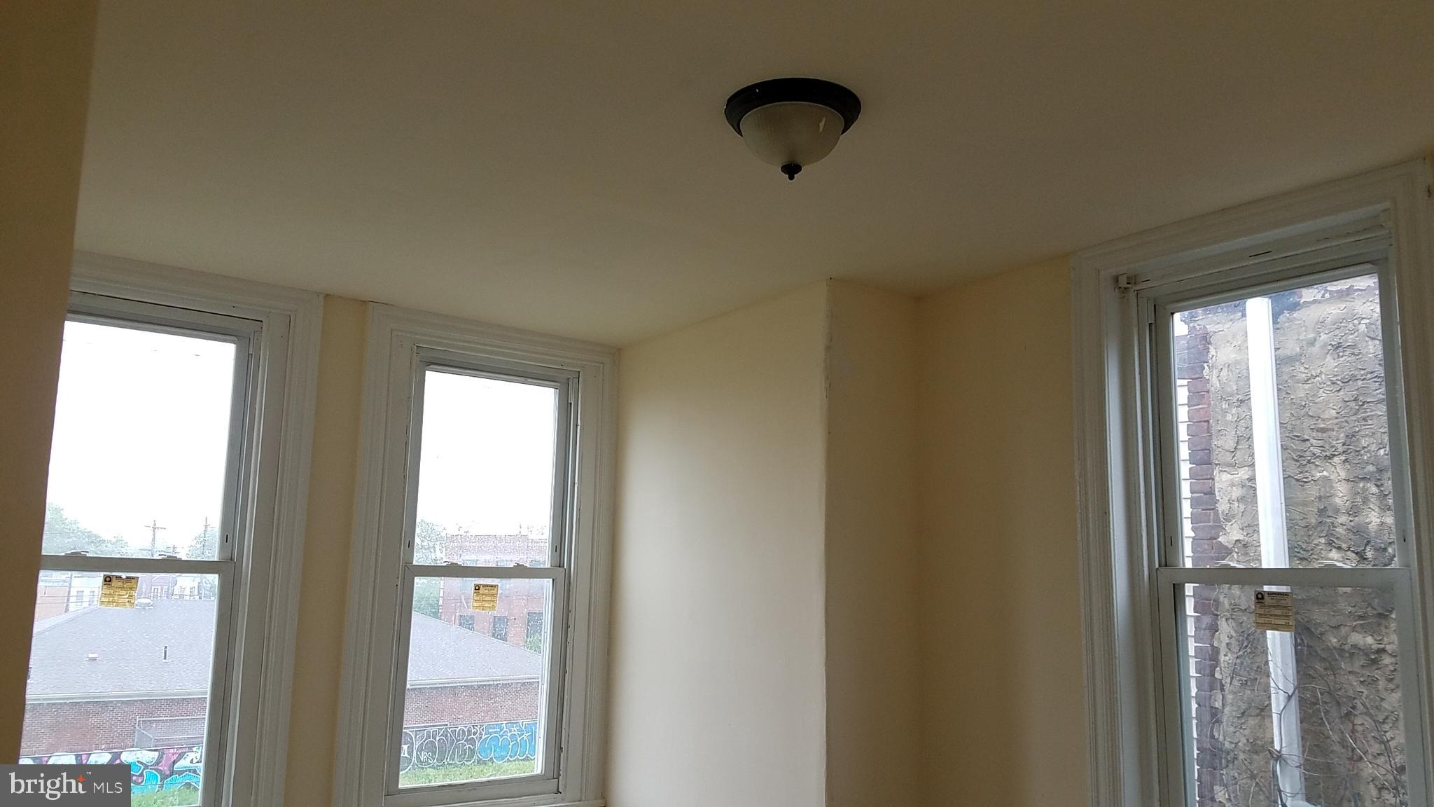 STRAWBERRY MANSION - Residential Lease