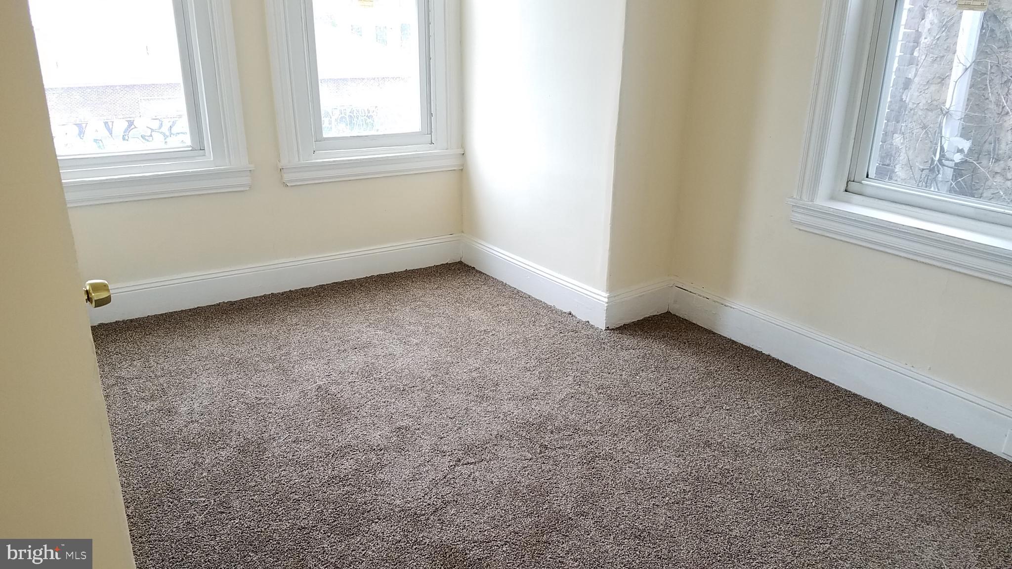 STRAWBERRY MANSION - Residential Lease