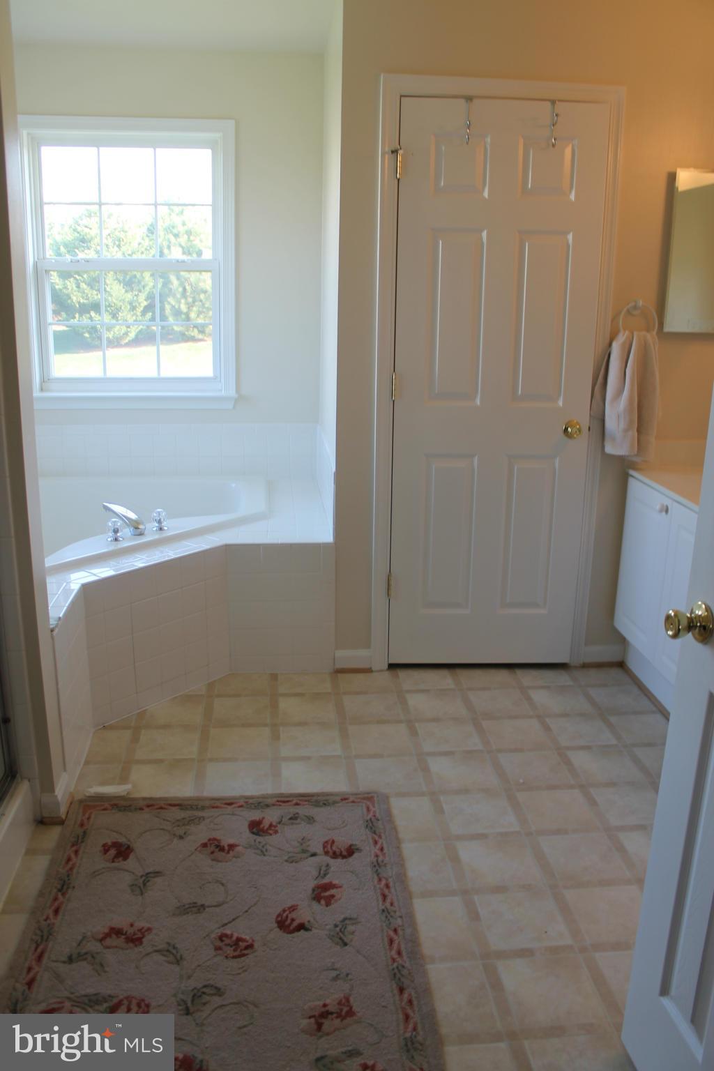 SPRUCE HILL ESTATES - Residential