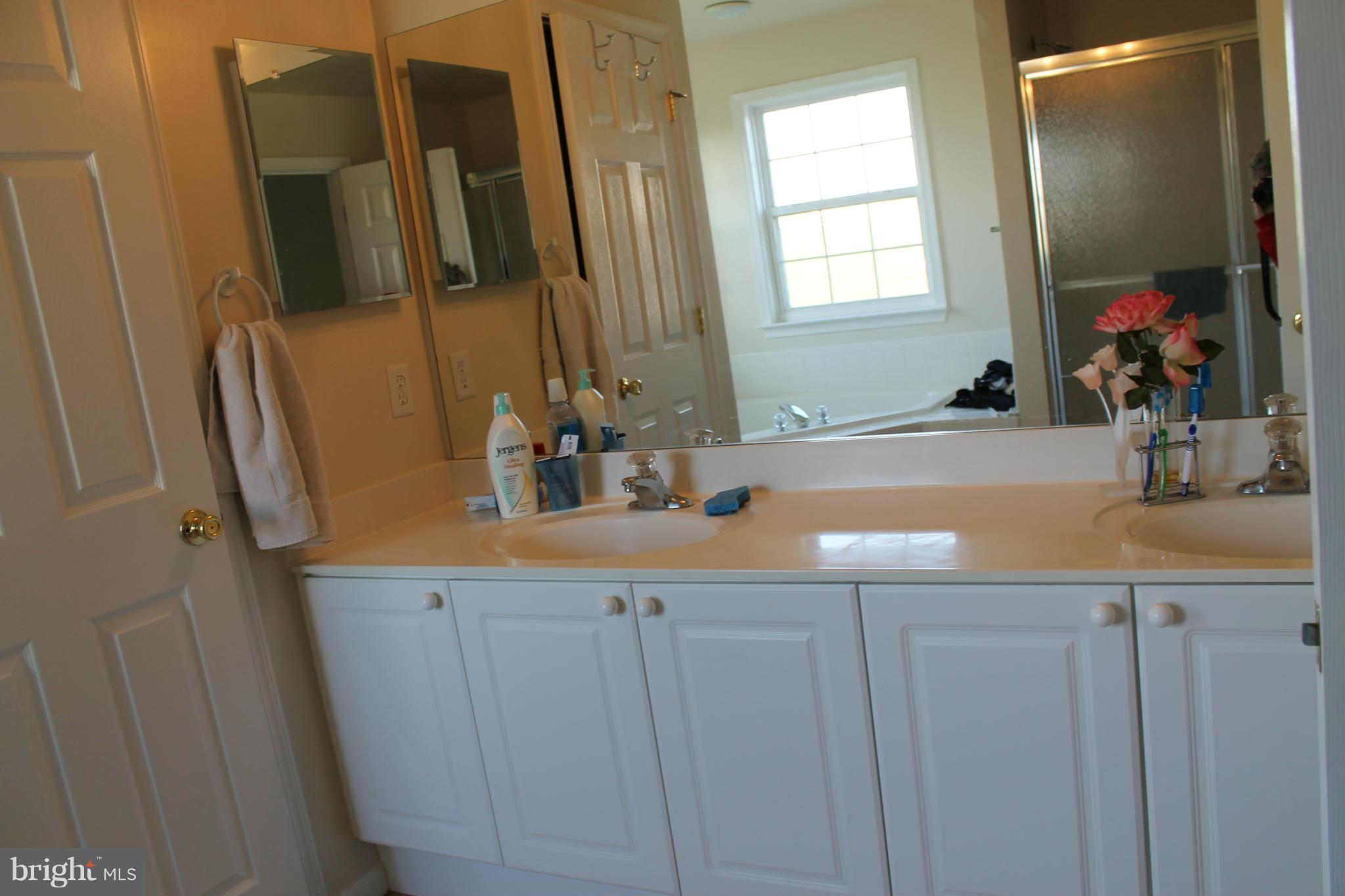 SPRUCE HILL ESTATES - Residential