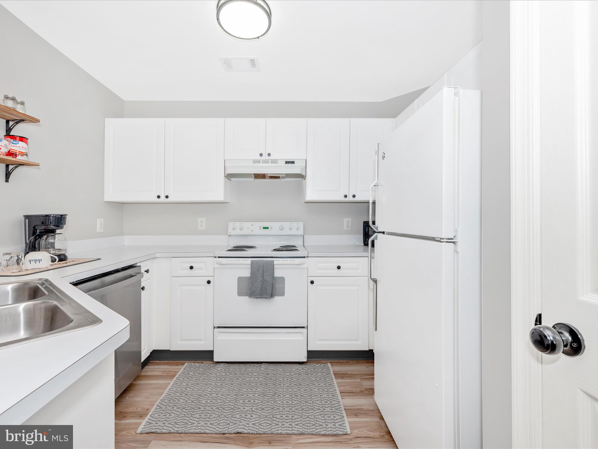 WHITTIER ECHO GLEN - Residential Lease