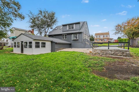 Photo of 214 Hillcrest Road, NEW HOLLAND, PA 17557 (MLS # PALA2096936)