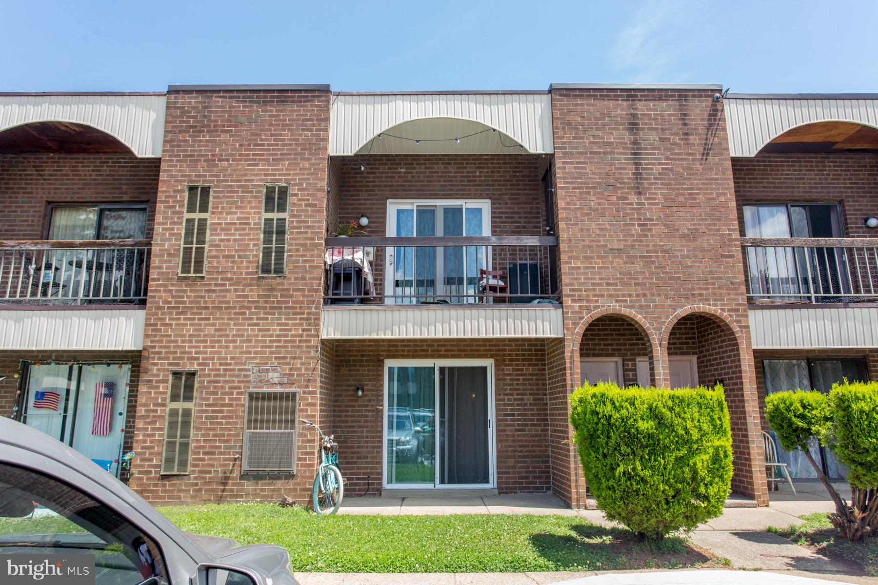 LEXINGTON PARK - Residential Income