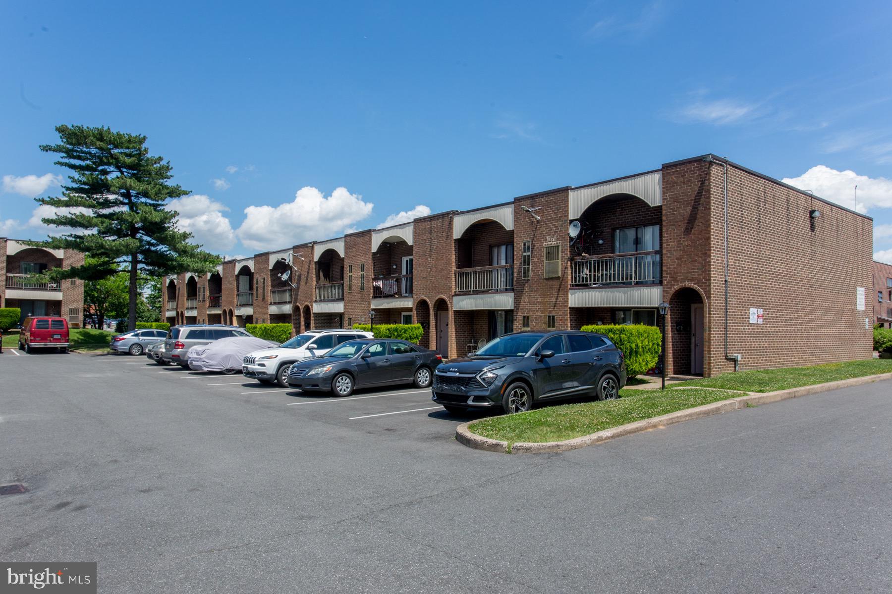 LEXINGTON PARK - Residential Income